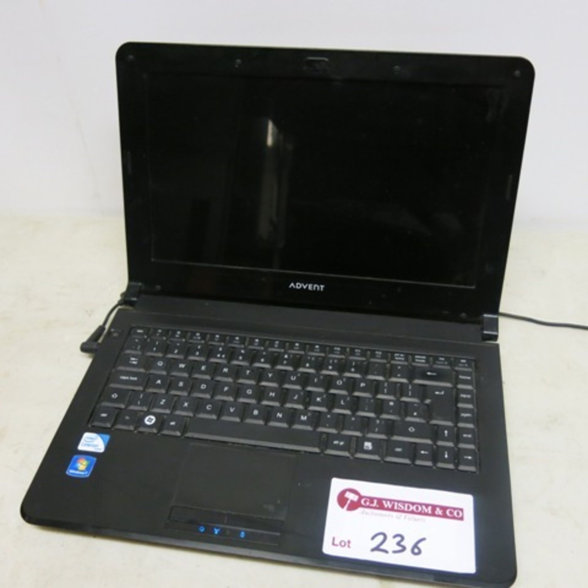 Advent Quantum Q200 13" Laptop. Running Windows 7 Home Premium. Intel Celeron CPU 900 @2.20Ghz,