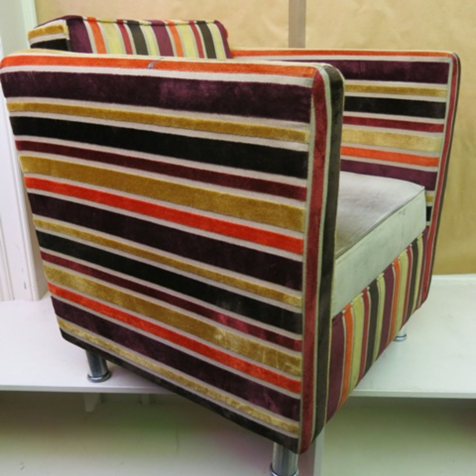 2 x Armchairs Upholstered in Multi-coloured Fabric on Metal Legs - Image 8 of 10