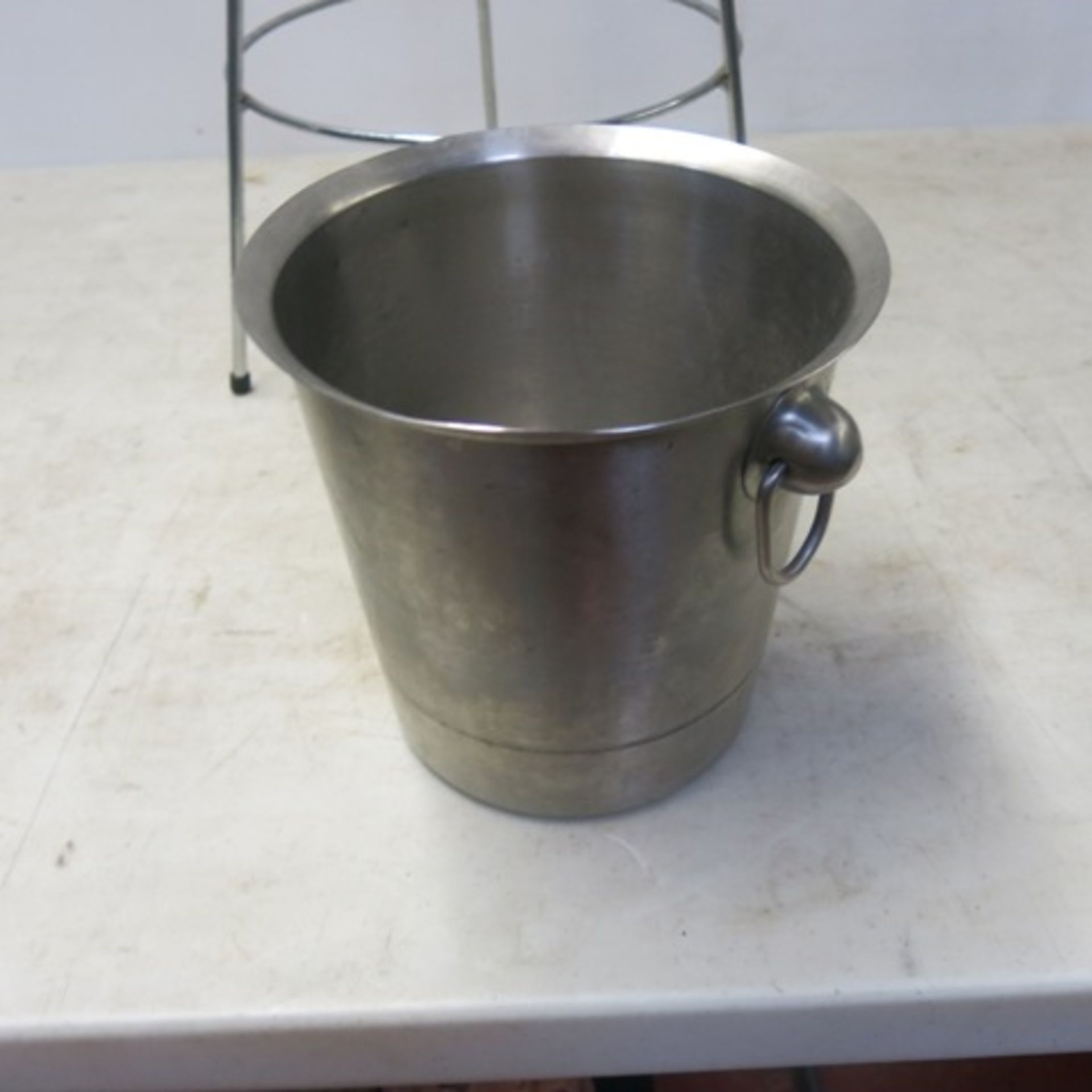 3 x Metal Ice Bucket Stands with 3 Aluminium Ice Buckets & 1 x Plastic Bar Ice Bucket - Bild 3 aus 6
