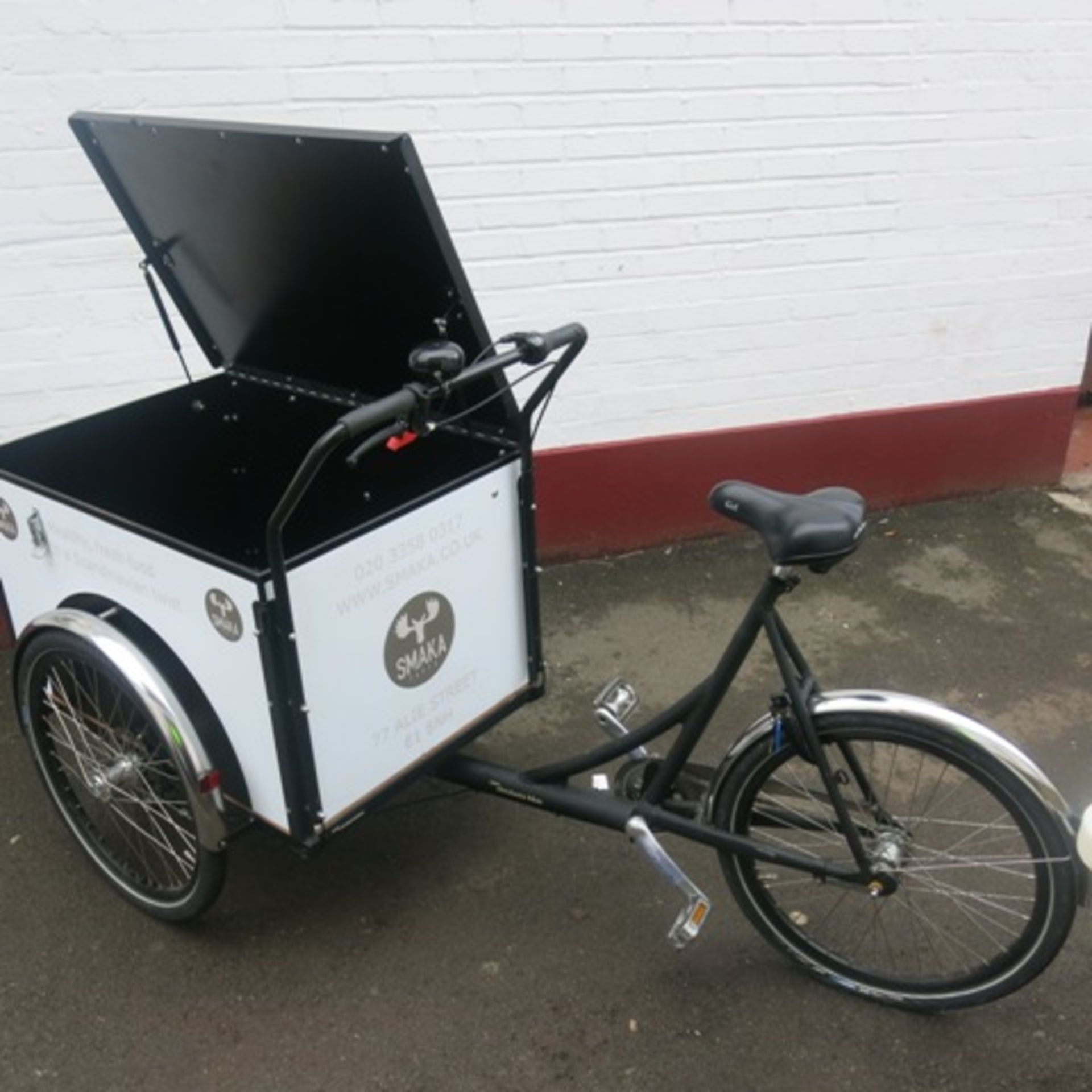 Christiania Bikes P-Box 3 Wheel Tricycle Cargo Delivery Bike in Matt Black Coating. Comes with Nexus - Image 17 of 20