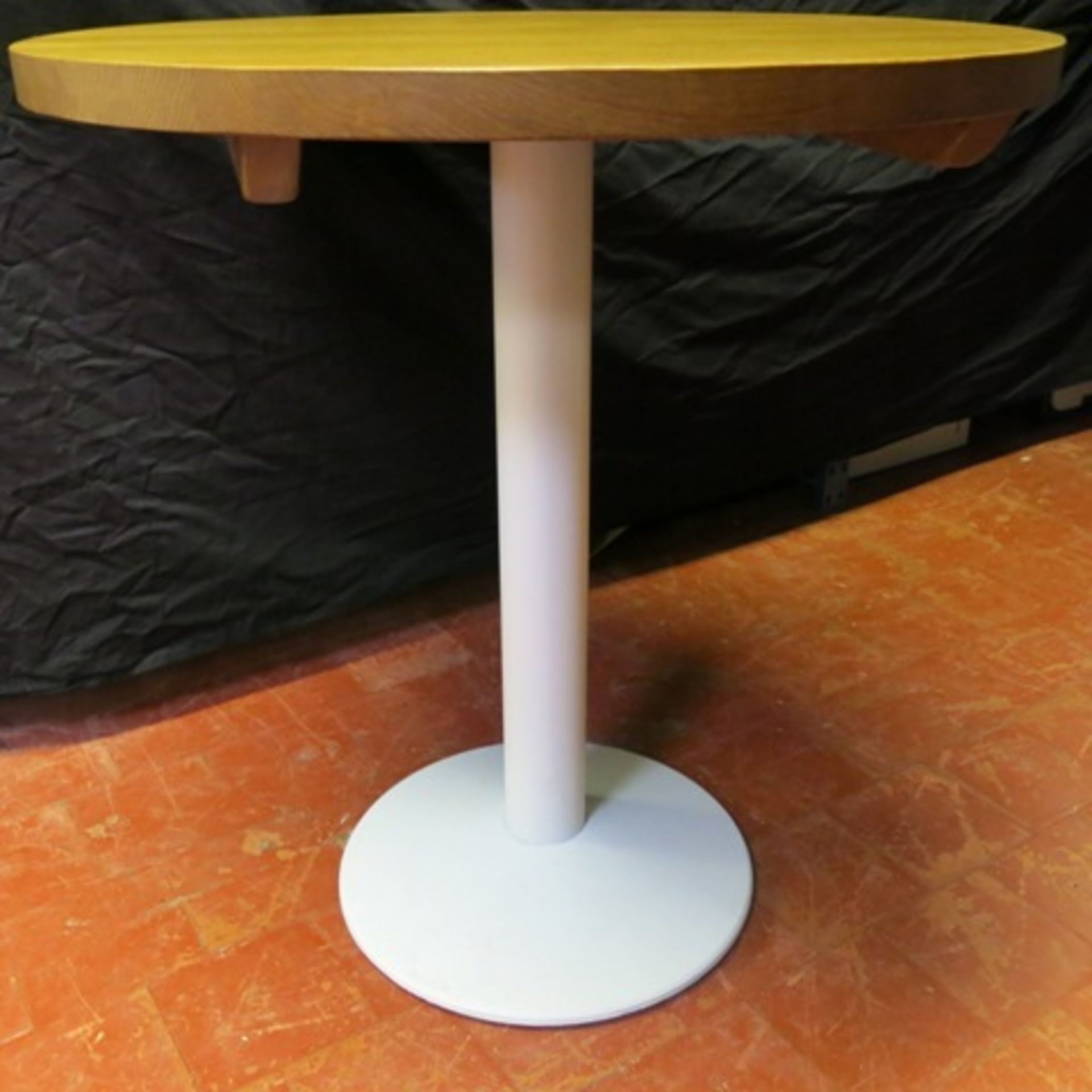 Designer Solid Light Oak Restaurant Table on Pedrali 'Bold' White Powder Coated Cast Iron Base - Image 4 of 6