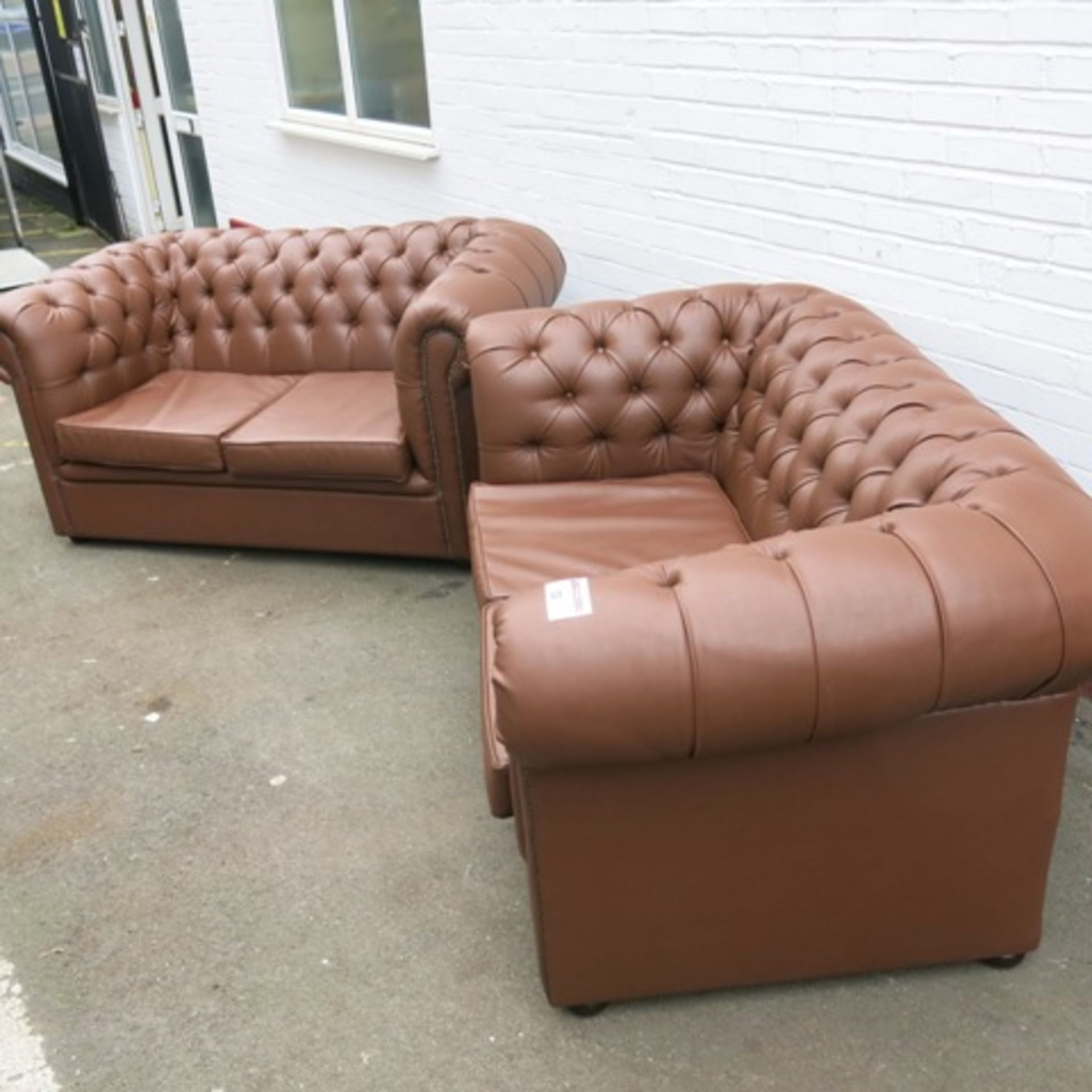 2 x Warings Furniture Chesterfield Style 2 Seater Sofas in Brown Faux Leather, Size (H)80cm x (D) - Image 2 of 6