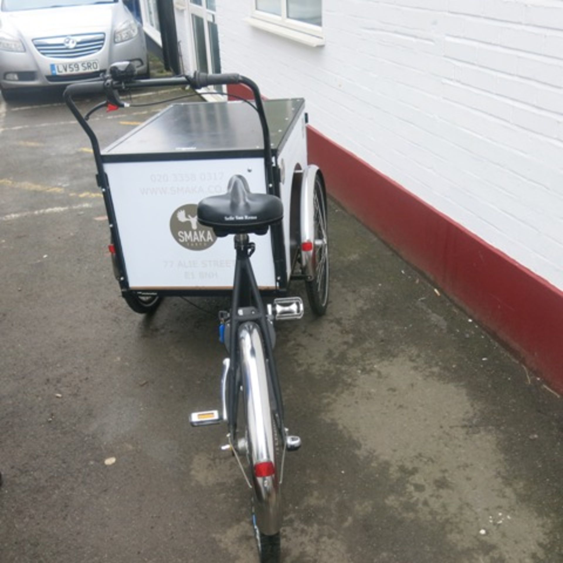 Christiania Bikes P-Box 3 Wheel Tricycle Cargo Delivery Bike in Matt Black Coating. Comes with Nexus - Image 19 of 20