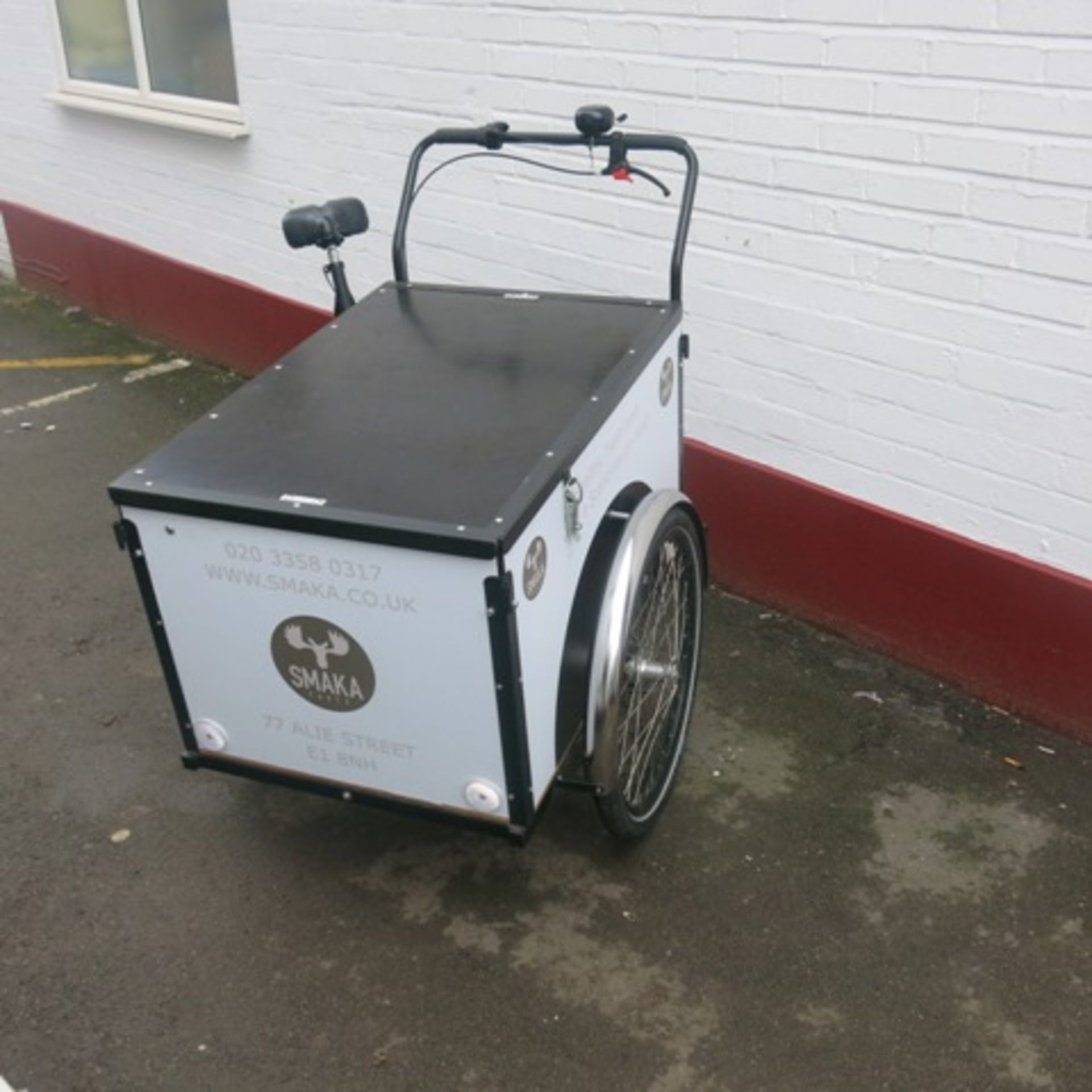 Christiania Bikes P-Box 3 Wheel Tricycle Cargo Delivery Bike in Matt Black Coating. Comes with Nexus - Image 4 of 20