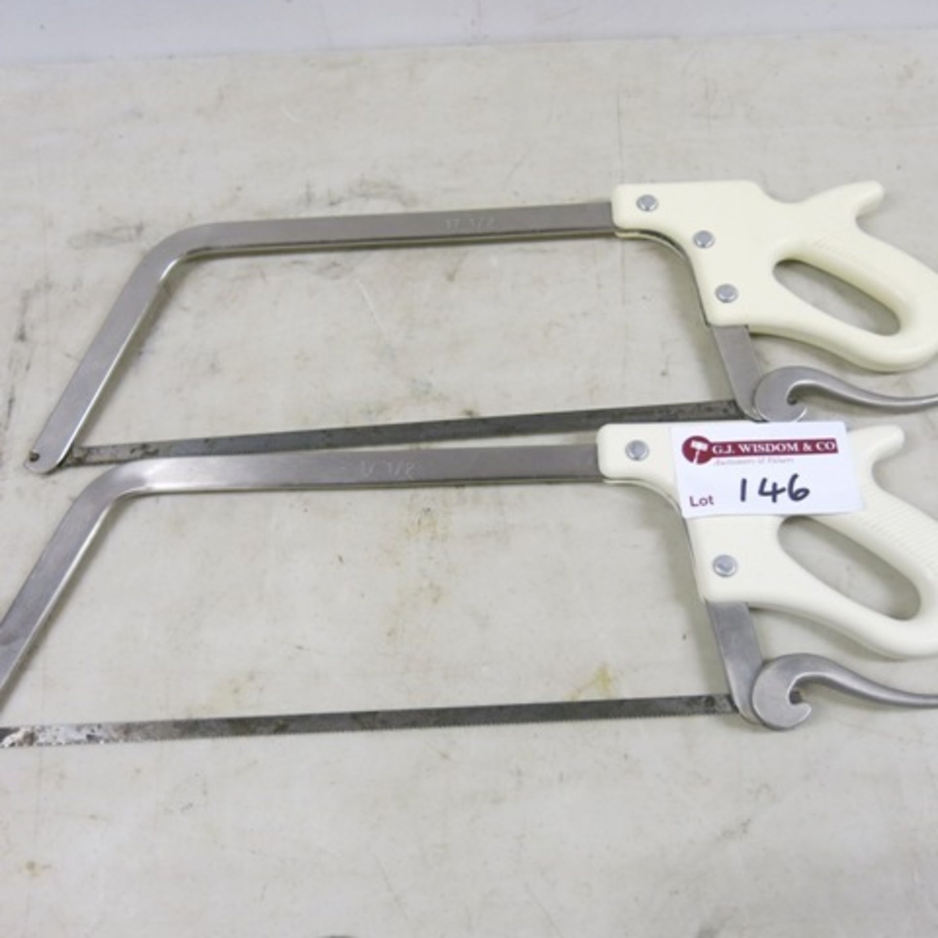 2 x Kamlock 17.5" Stainless Steel Butchery Saw & 1 x Euroflex Standard Wire Mesh Safety Glove - Image 4 of 5