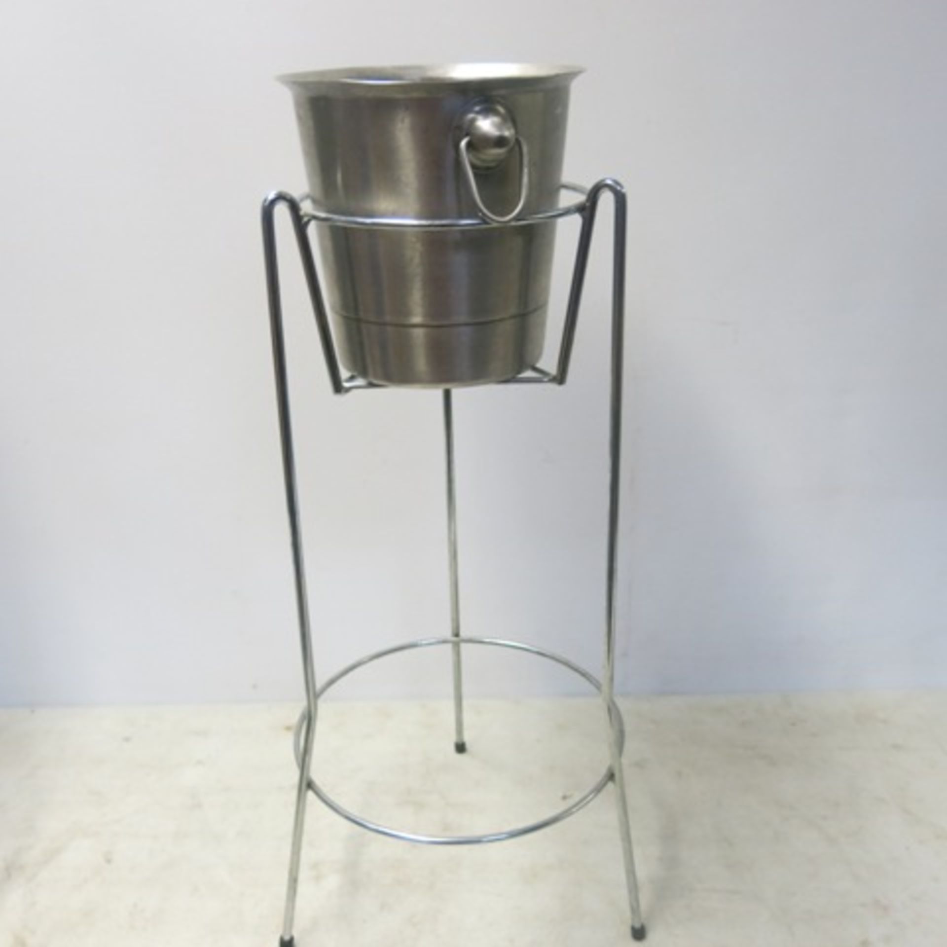 3 x Metal Ice Bucket Stands with 3 Aluminium Ice Buckets & 1 x Plastic Bar Ice Bucket - Bild 2 aus 6