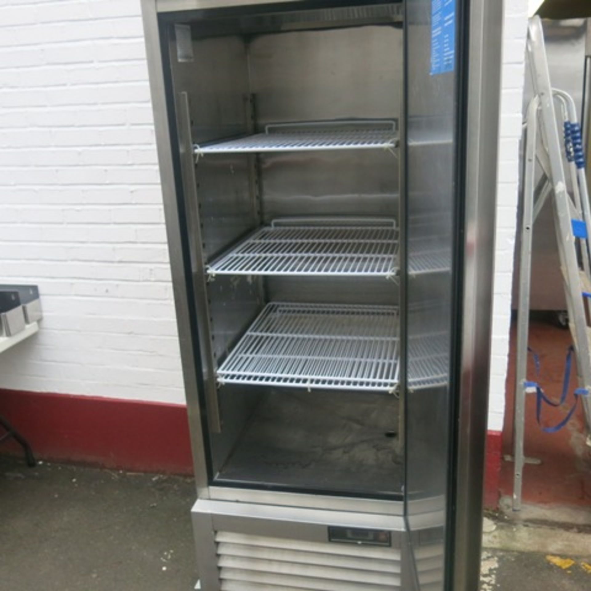 Atosa Stainless Steel Single Door Upright Refrigerator, Model MBL8950. Size (H) 210cm x (D) 80cm - Bild 4 aus 7