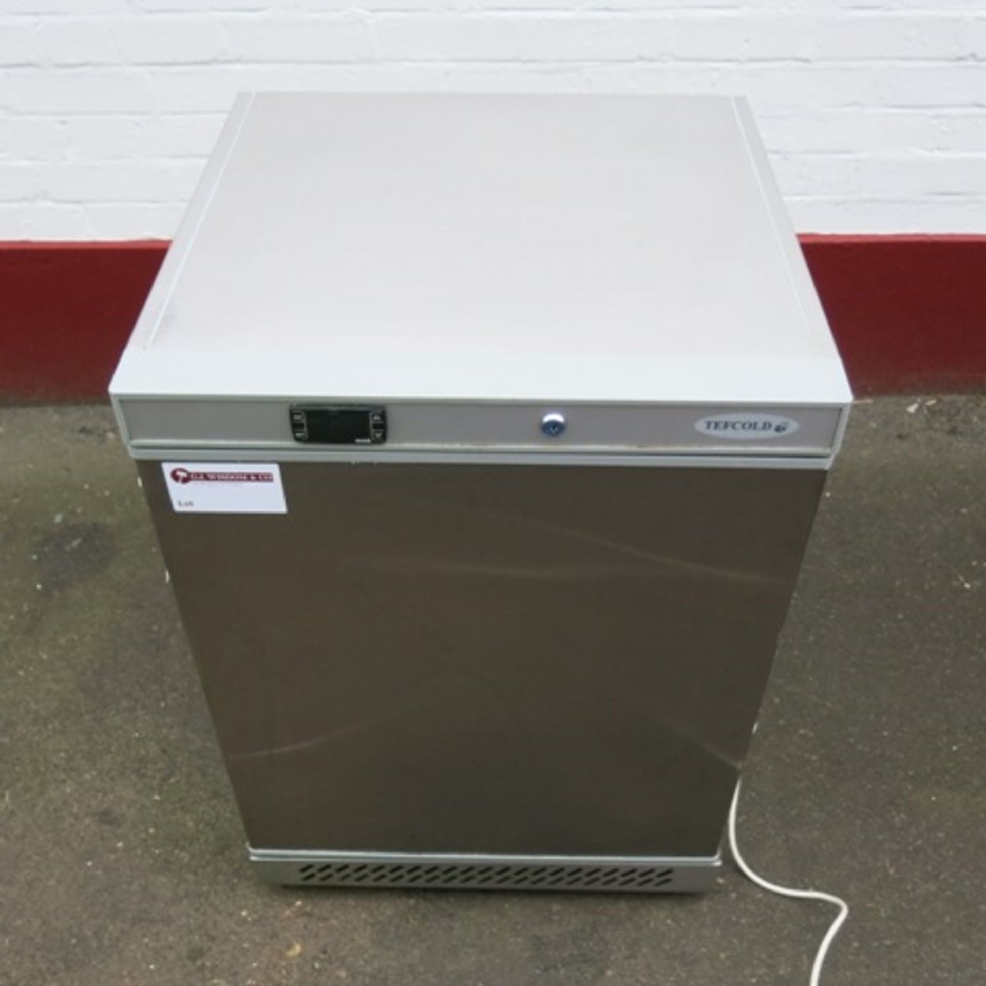 Tefcold Under Counter Chiller, Model UR200S, Year 2016, Size (H)80 x (D)58 x (W)60cm. Comes with Key - Image 6 of 6