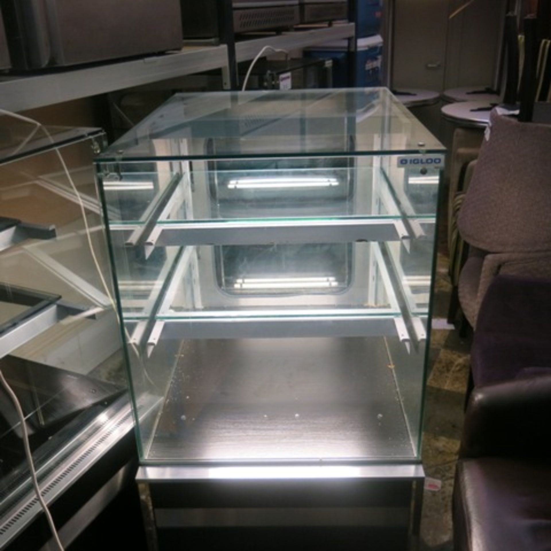 Igloo Refrigerated Glass Display Cabinet with 2 Glass Shelves, Model Gastroline Cube 0.6W. Size (H) - Image 4 of 10