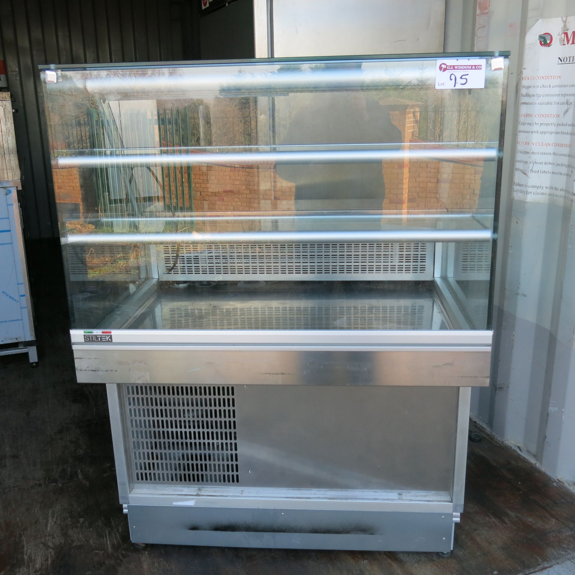 Stiltek Illuminated Glass Fronted Refrigerated Display Chiller, Model VETRINA FREDDA 100. Comes with