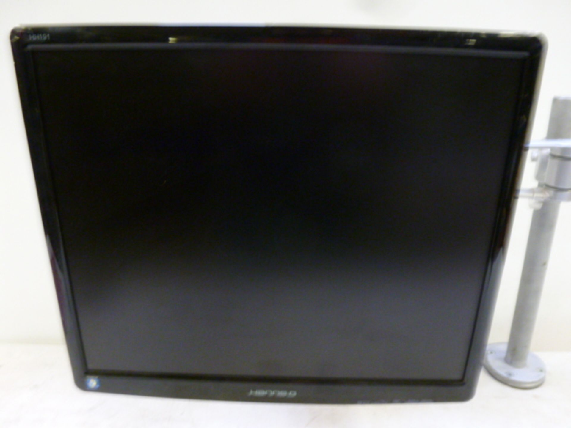 Hanns-G HH191, 19" LCD Monitor, Model HSG 1070 on Adjustable Desk Mount/Stand - Image 2 of 4