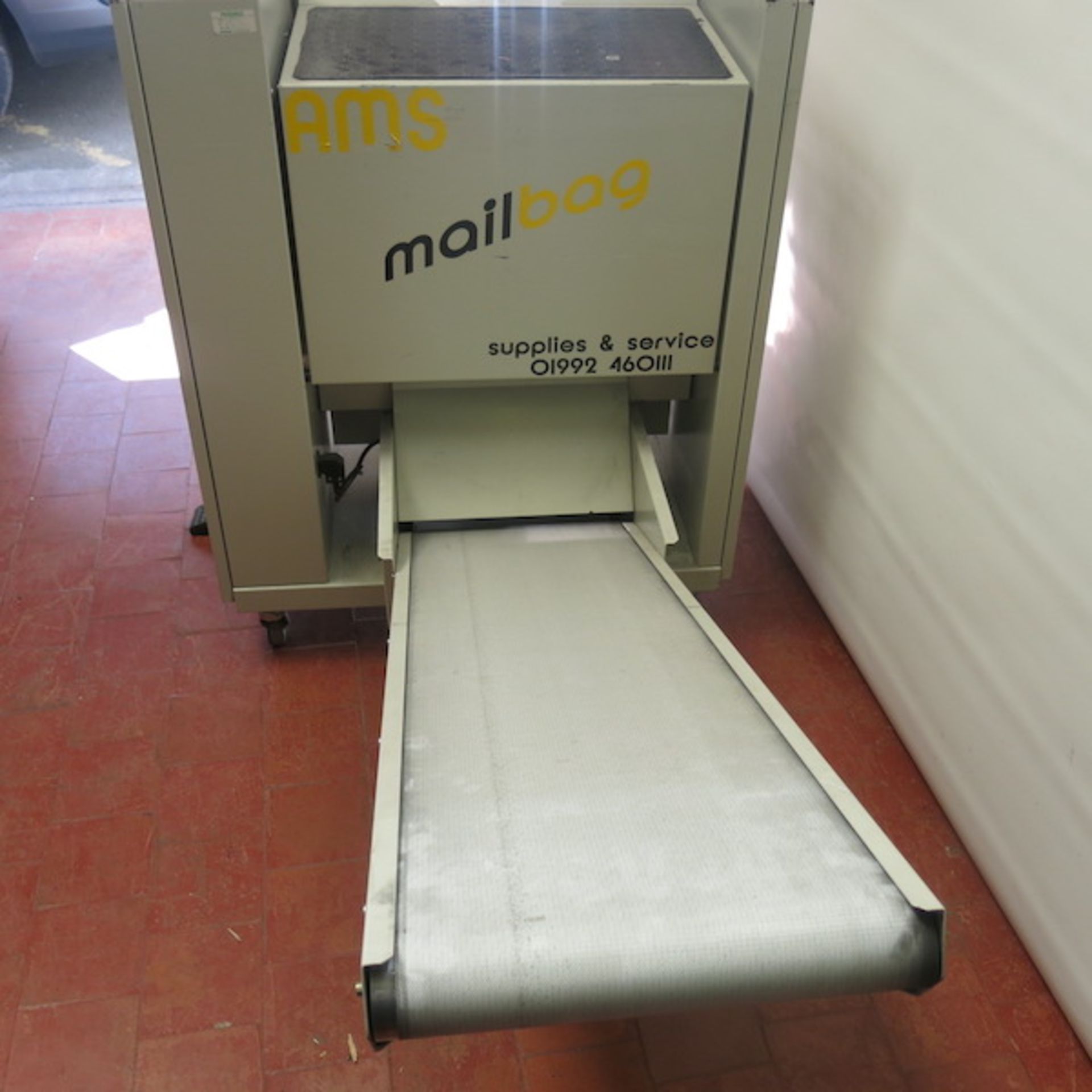 Plasticsert 100 Mailbagging Machine, Model Plasticsert. Comes with Conveyor & Foot Pedal, Year 2000 - Image 8 of 11