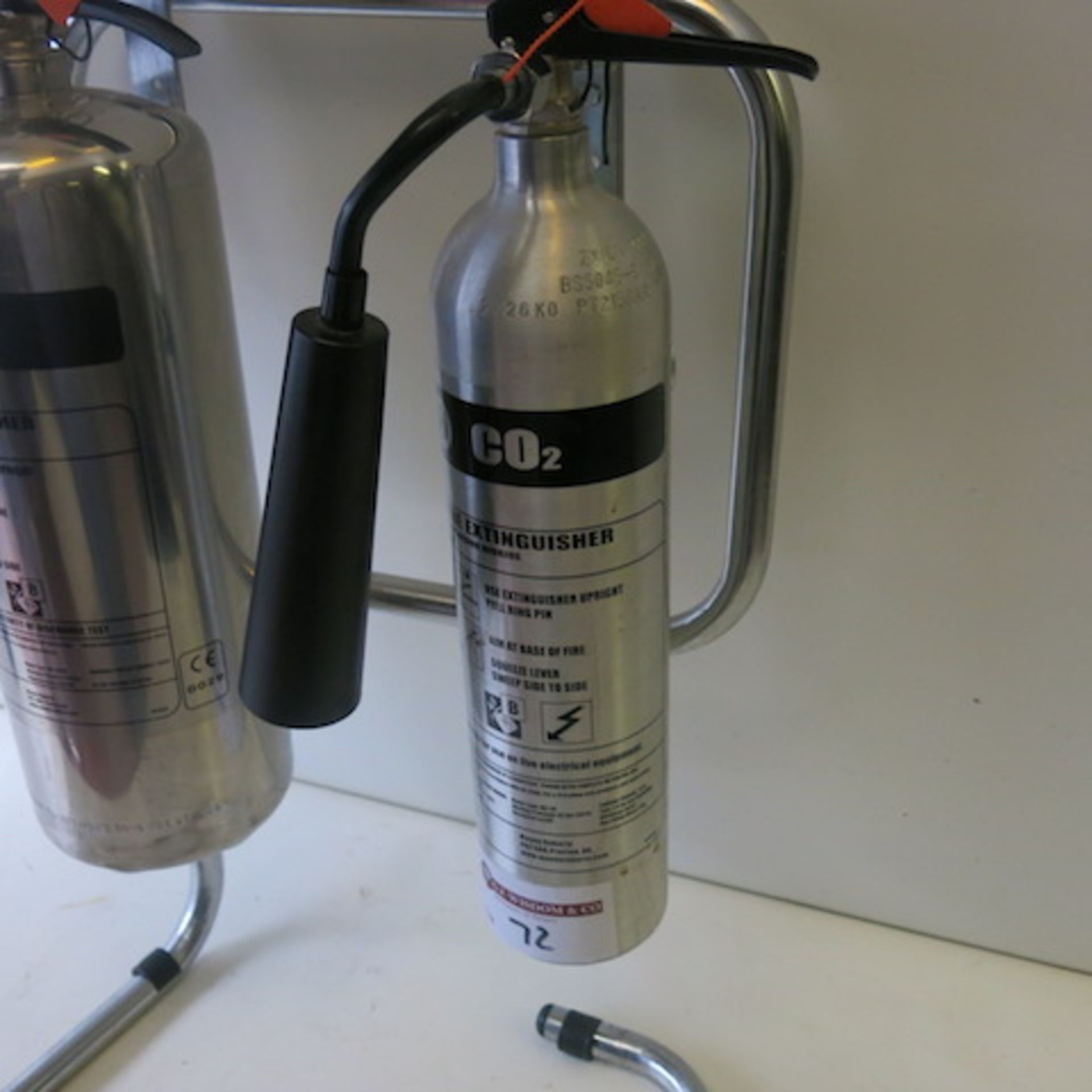 2 x Stainless Steel/Aluminum Fire Extinguishers on Frame, 1 Foam, 1 Carbon Dioxide, Discharge Date - Image 3 of 4