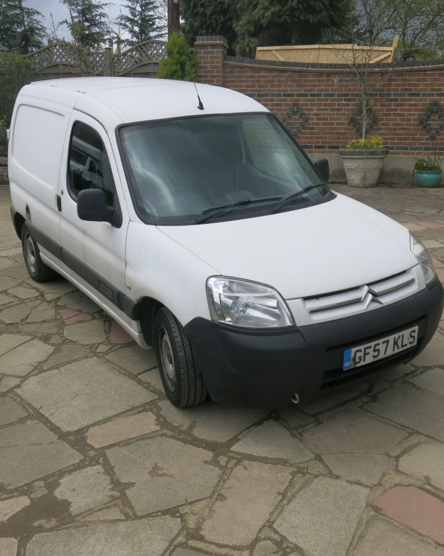 GF57 KLS: Citreon Berlingo 600 HDi Enterprise Car Derived Van.