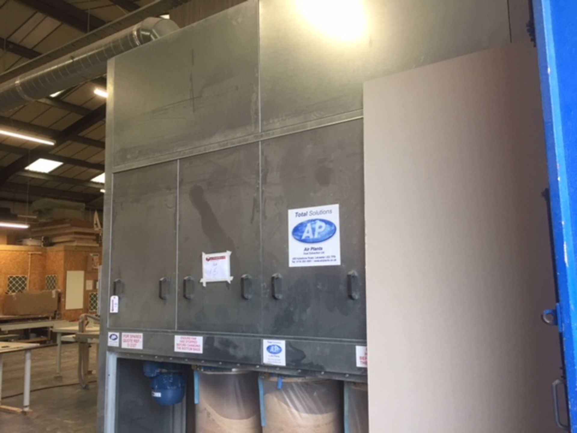 Total Solutions Air Plants, 4 Bag Dust Extractor System with Ducting.