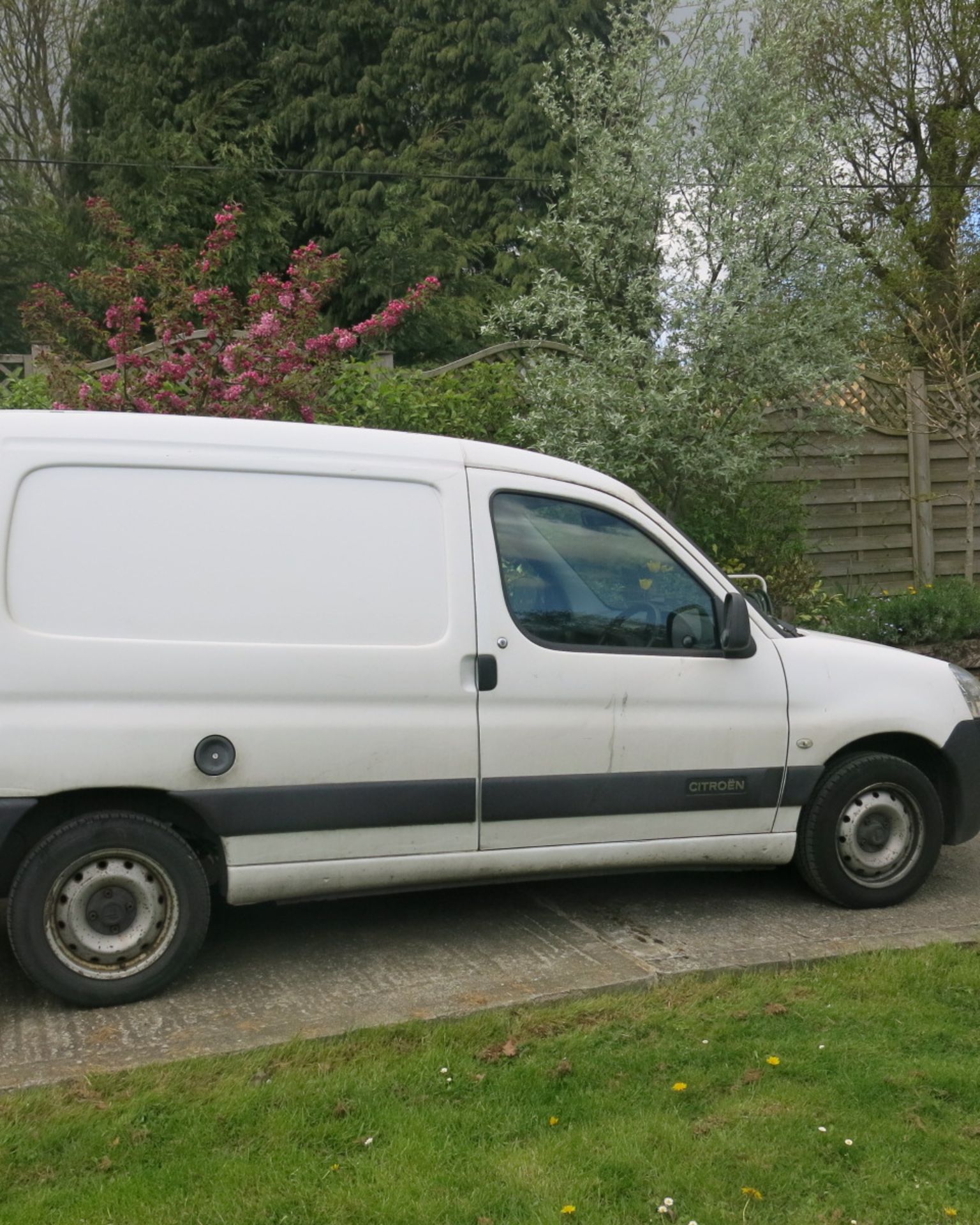 GF57 KLS: Citreon Berlingo 600 HDi Enterprise Car Derived Van. - Image 7 of 17