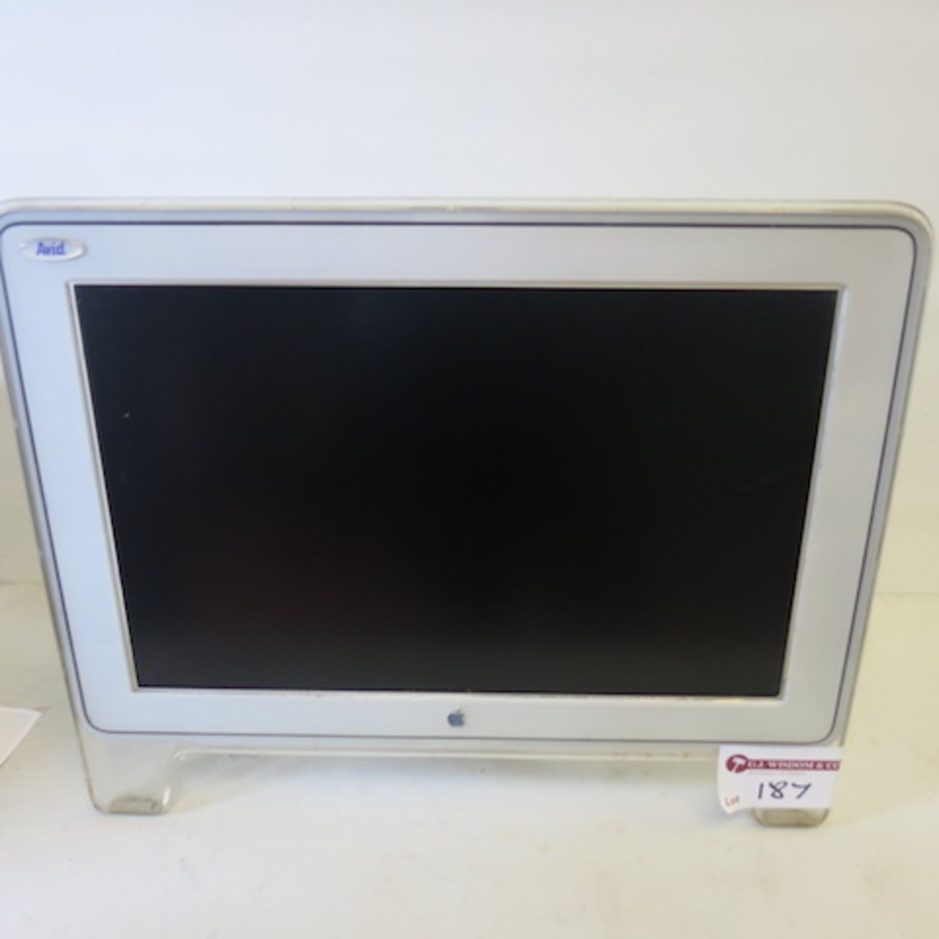 Apple 22" Cinema Display, Model M8149. Comes with Apple External PSU & DVI to ADC Adaptor - Image 5 of 5