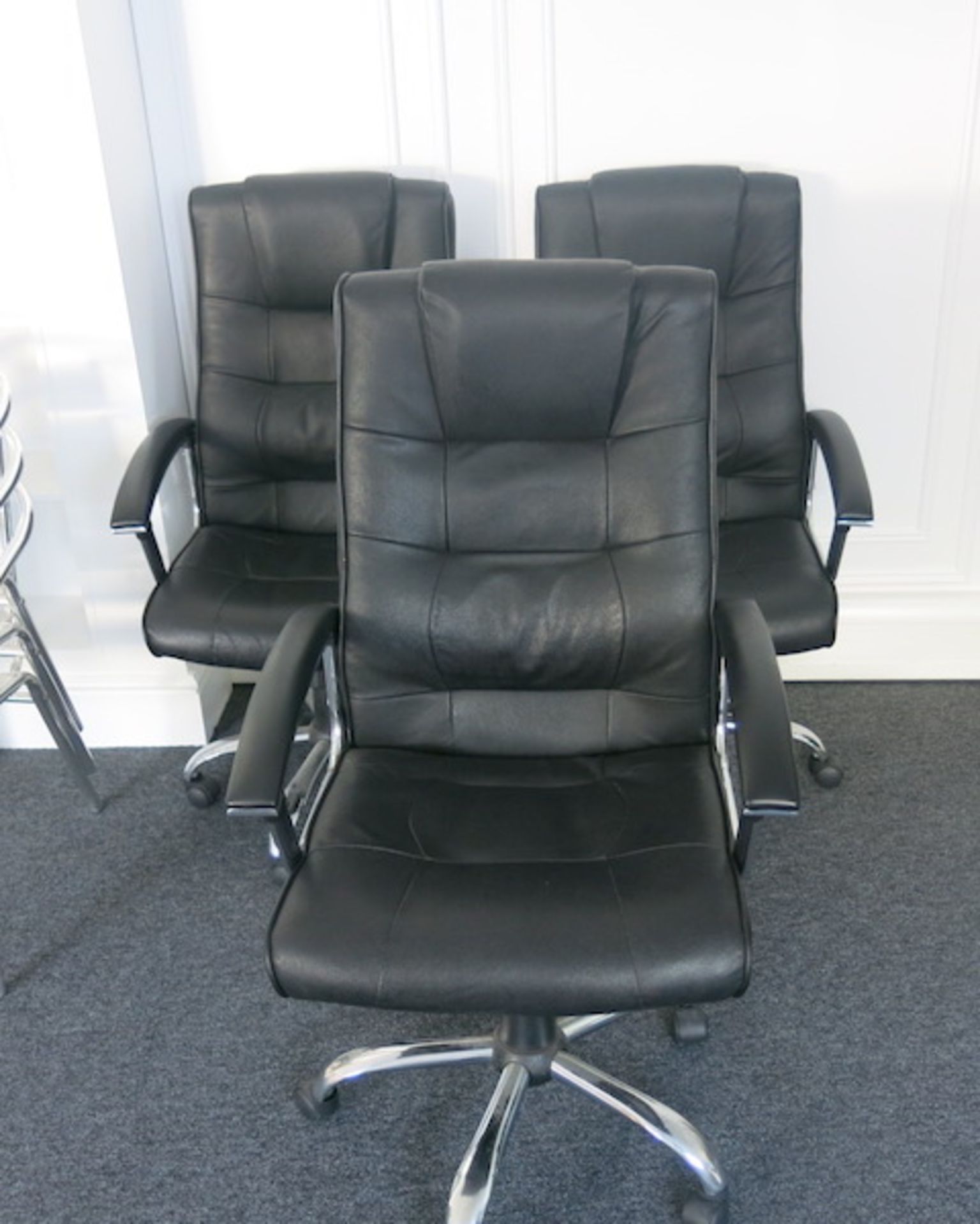 3 x Black Faux Leather Executive Office Swivel Chairs - Image 4 of 4