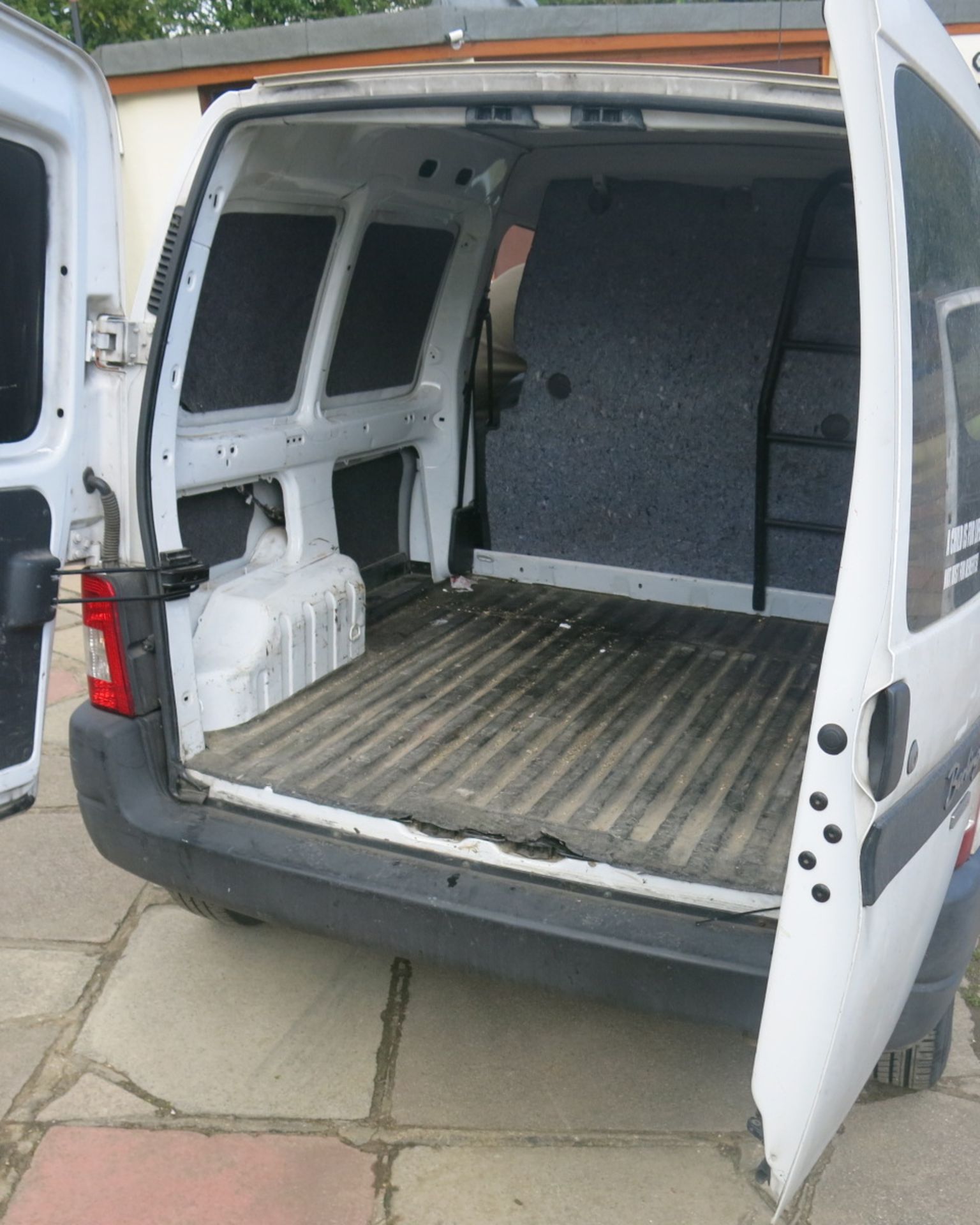 GF57 KLS: Citreon Berlingo 600 HDi Enterprise Car Derived Van. - Image 15 of 17