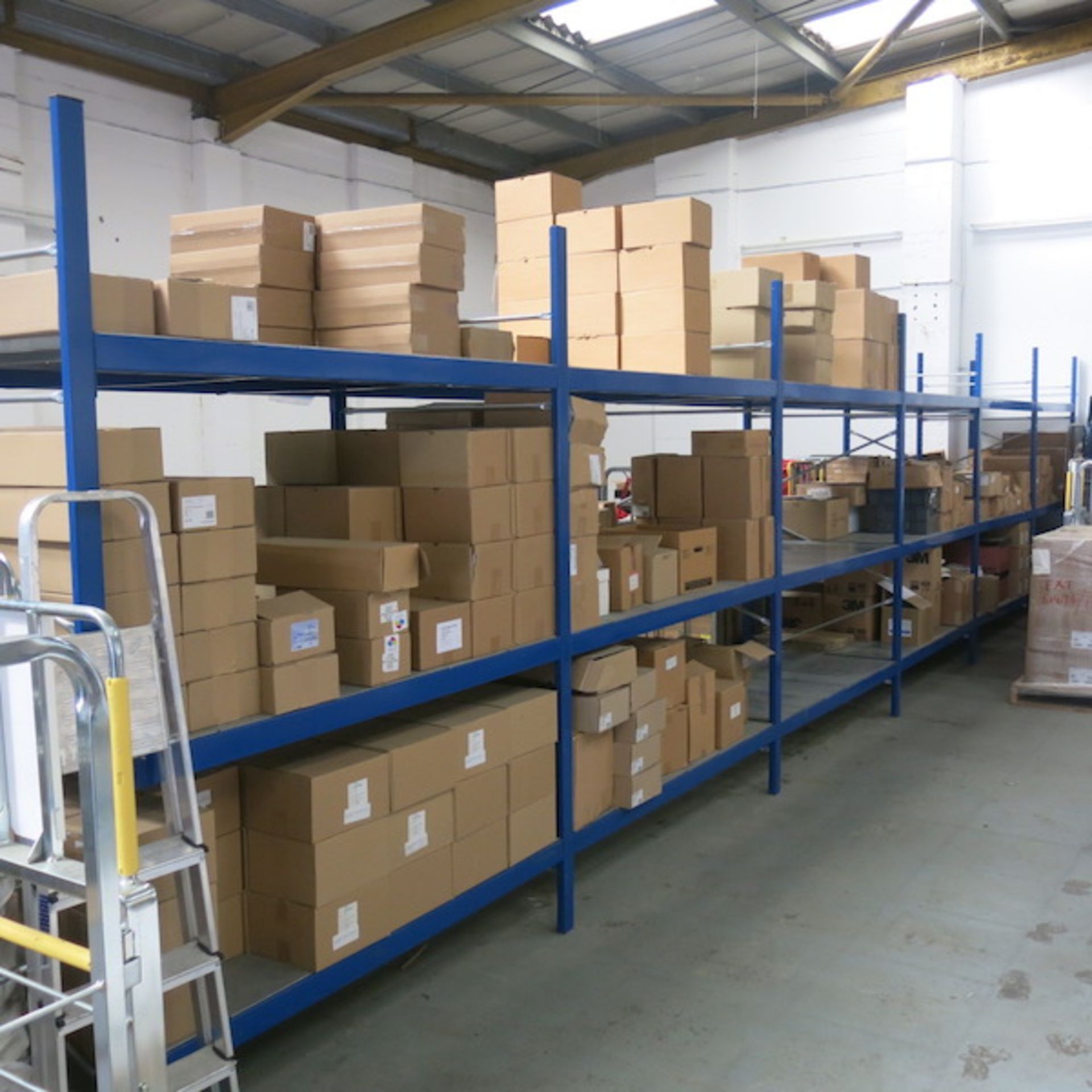 11 Bays of Racking with Metal Shelves to Include: 14 x 2.4m Uprights, 66 x 1.8m Beams & 192 x 1m - Image 2 of 5
