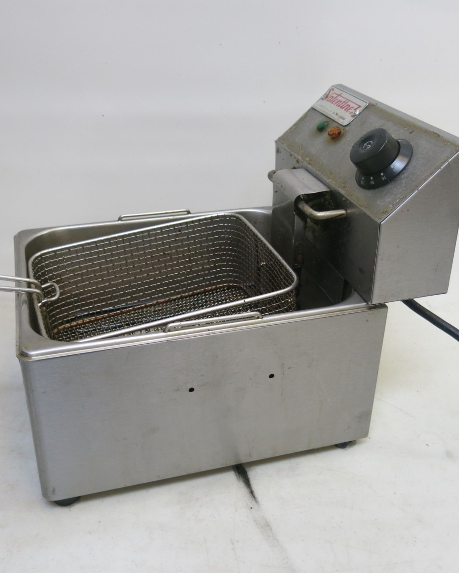 Valentine Table Top Deep Fat Fryer (For Spares or Repair). - Image 3 of 3