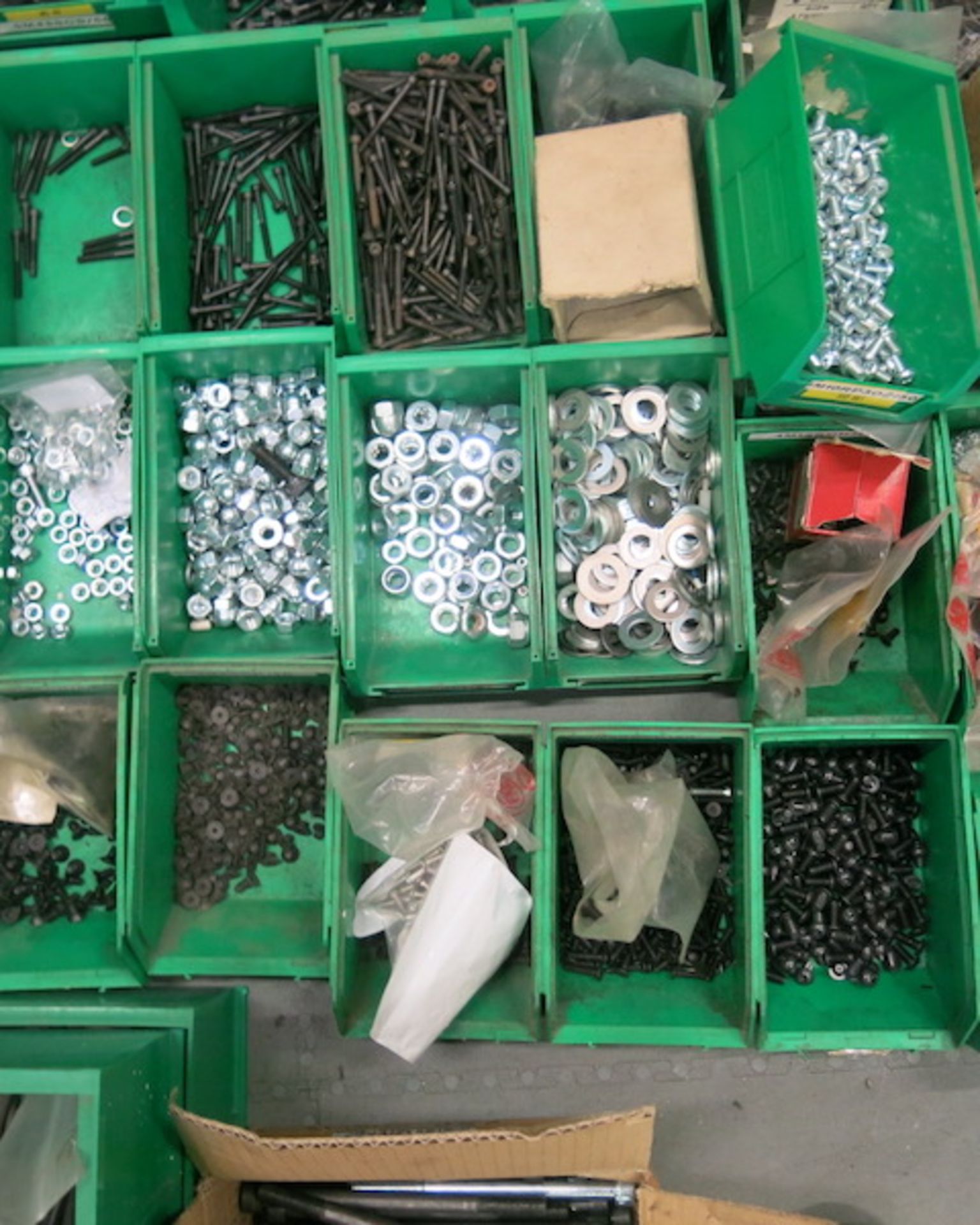 Approx 200 (Green) LinBin Style Storage Bins, Containing a Large Qty of Alun Bolts, Hexagonal Bolts, - Image 4 of 12