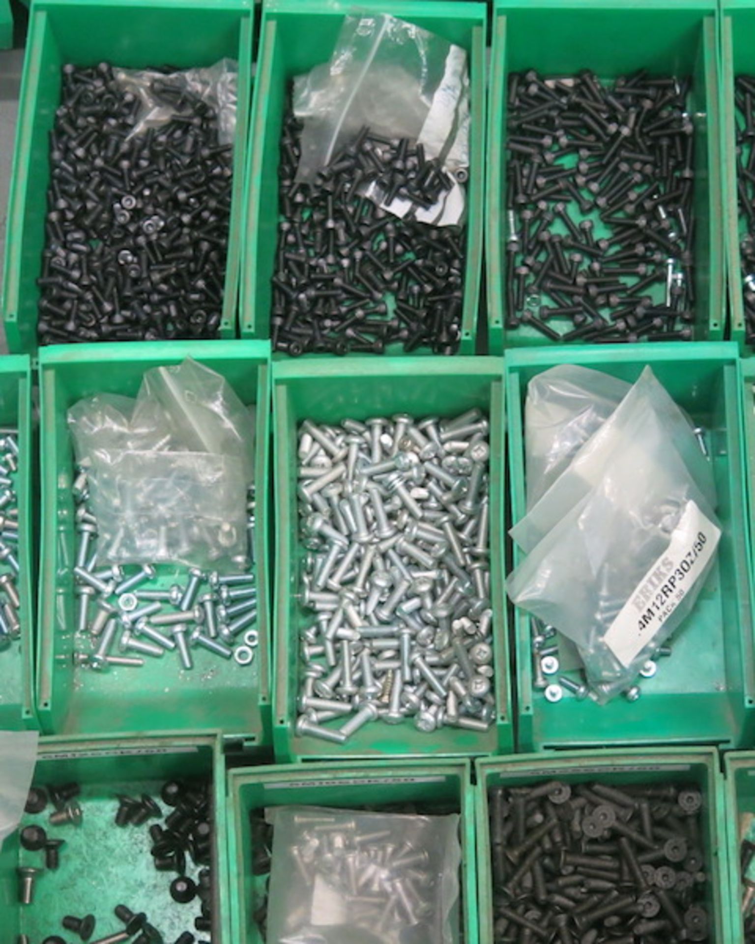 Approx 200 (Green) LinBin Style Storage Bins, Containing a Large Qty of Alun Bolts, Hexagonal Bolts, - Image 7 of 12