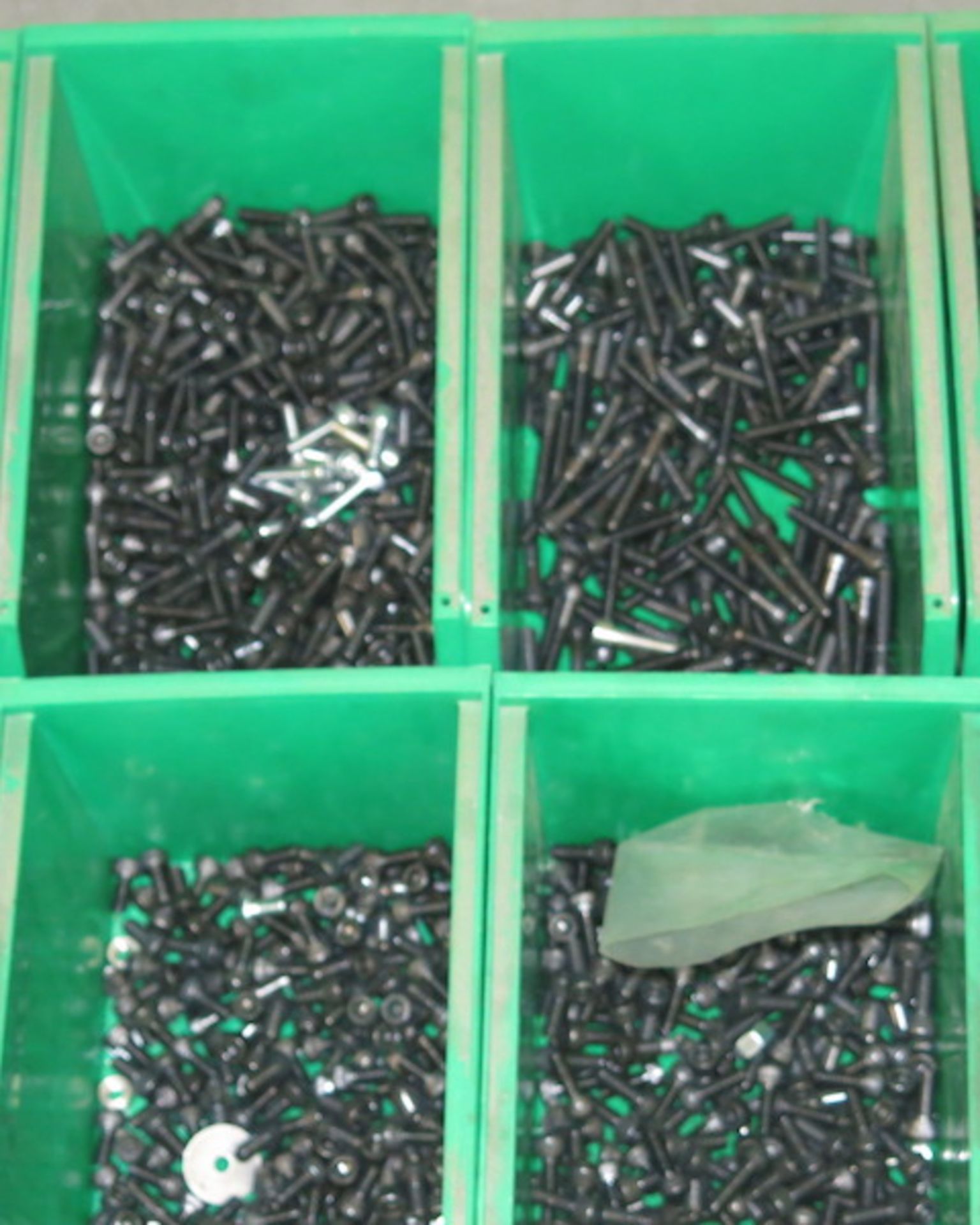 Approx 200 (Green) LinBin Style Storage Bins, Containing a Large Qty of Alun Bolts, Hexagonal Bolts, - Image 10 of 12