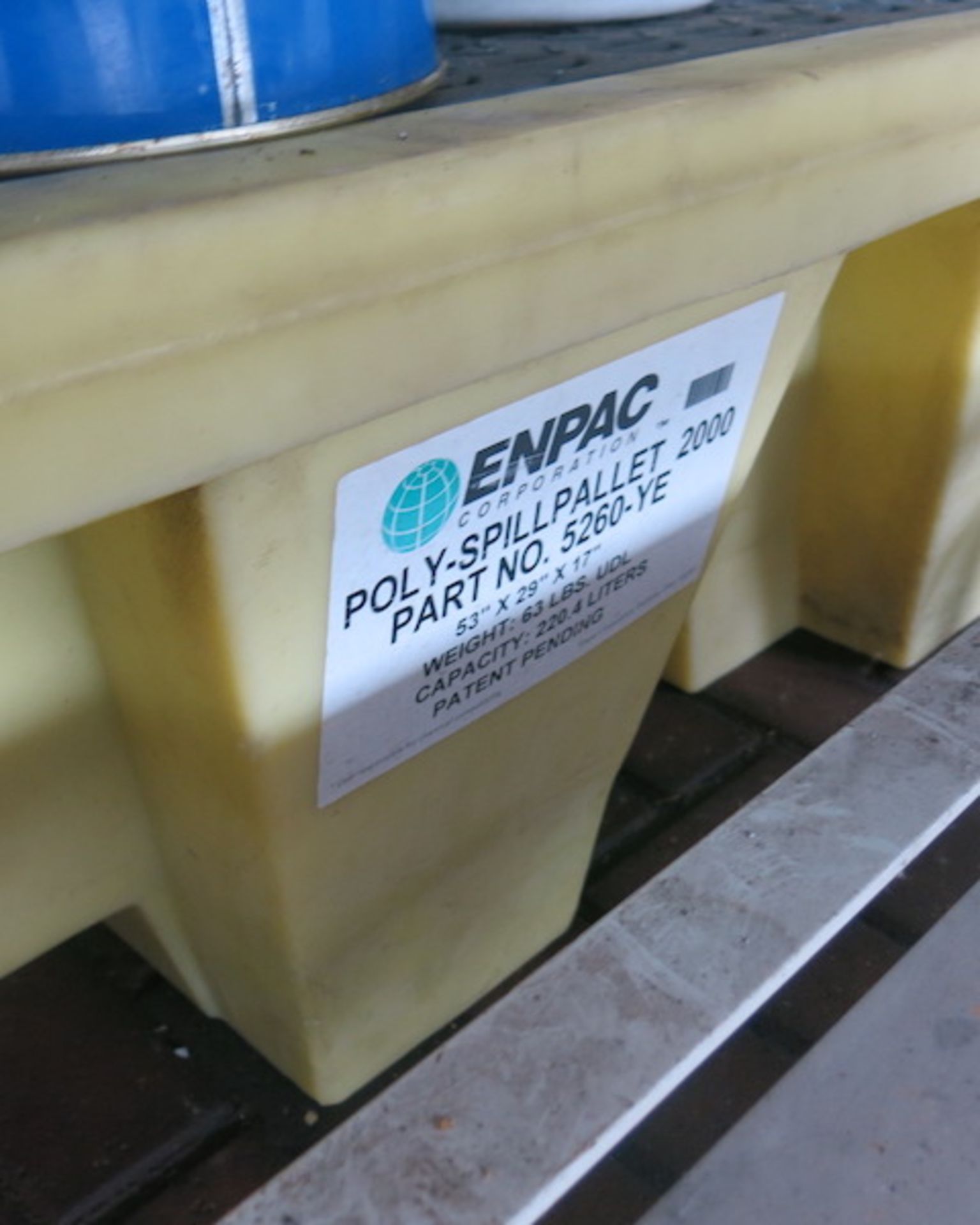 Enpac Poly-Spill Pallet 2000. Capacity 220.4 Litres. Size 53 x 29 x 17" - Image 2 of 4