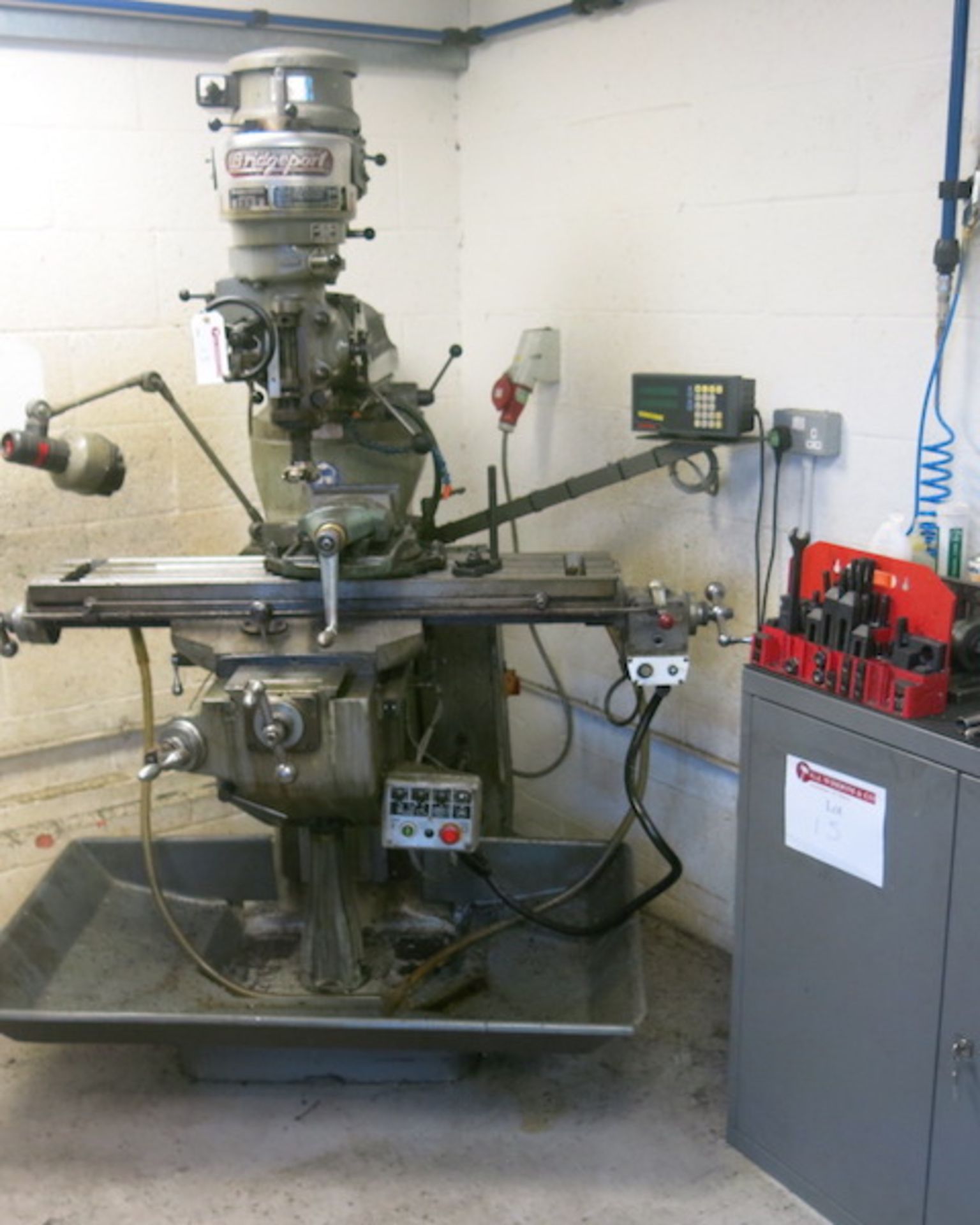 Bridgeport Universal Milling Machine, 42" x 9" Table, S/N 418870486W. Complete with Machine Vice, - Image 15 of 15