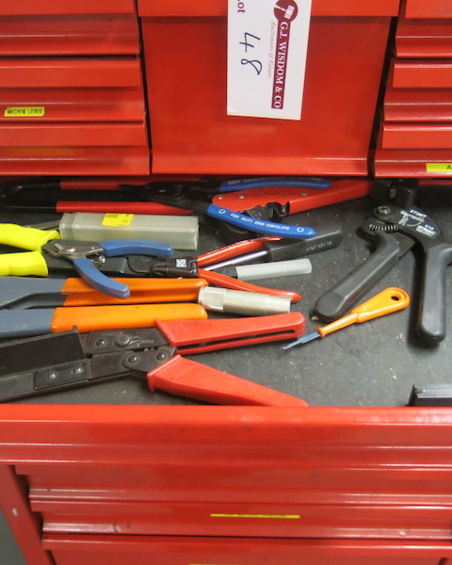 Mobile Mechanics Style 6 Drawer Tool Cabinet with 10 Drawer Cabinet on Top. Complete with Tools & - Image 12 of 20