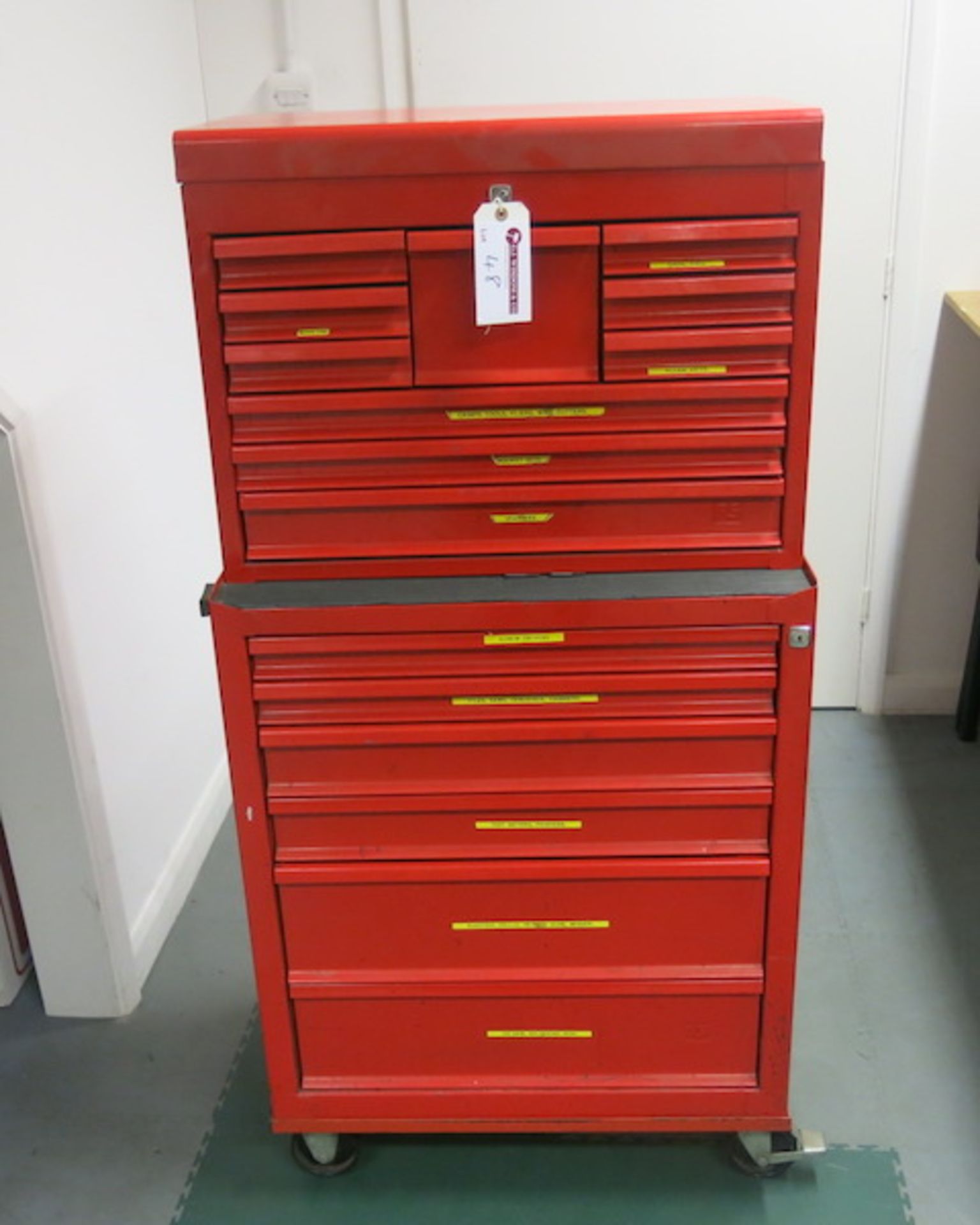 Mobile Mechanics Style 6 Drawer Tool Cabinet with 10 Drawer Cabinet on Top. Complete with Tools &