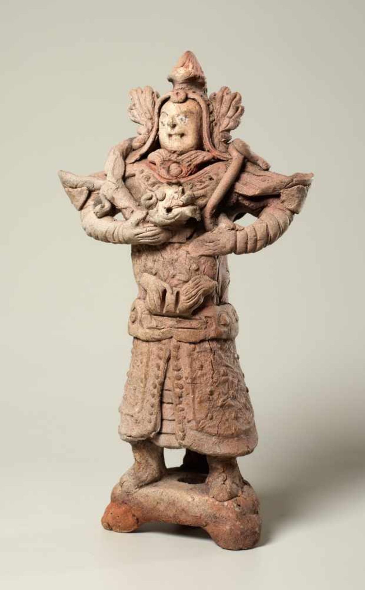 TOMB GUARDIAN WITH SNAKE Terracotta. China, Yuan Dynasty (approx. 14th cent.) Amusingly formed and - Image 2 of 6