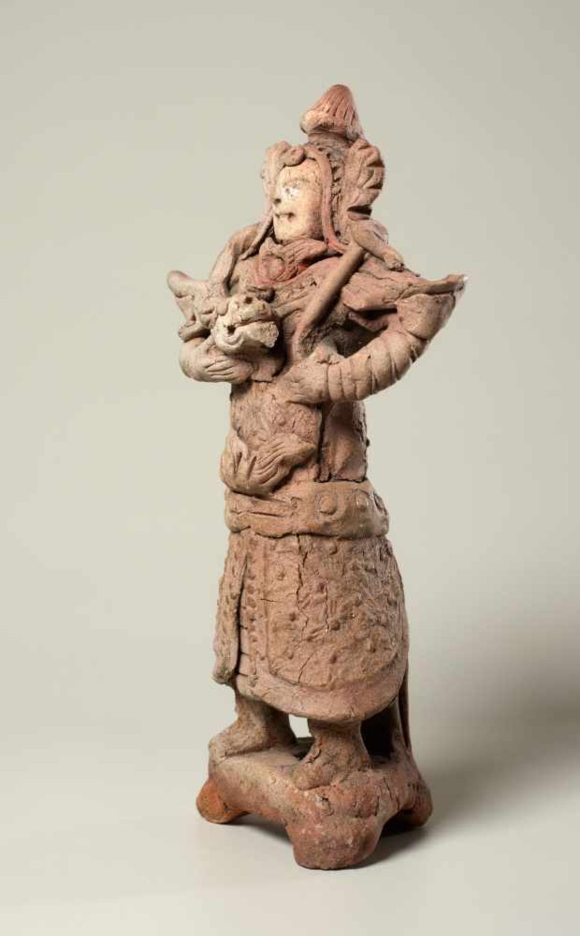 TOMB GUARDIAN WITH SNAKE Terracotta. China, Yuan Dynasty (approx. 14th cent.) Amusingly formed and - Image 4 of 6