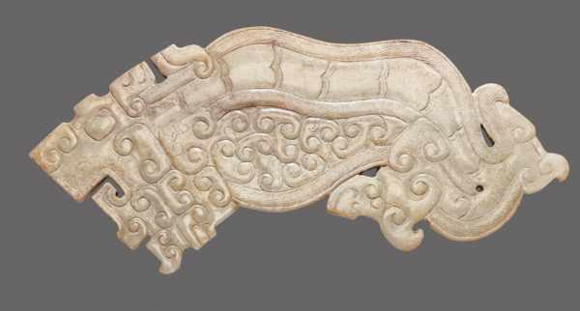 EXQUISITELY CARVED TIGER IN SEMI-TRANSLUCENT JADE Jade, China. Eastern Zhou, Warring States - Image 3 of 10