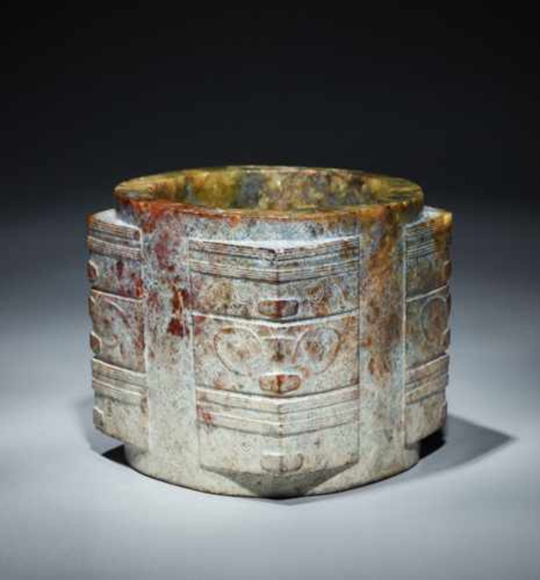 A CLASSIC LIANGZHU CONG WITH CLEARLY DEFINED MASK MOTIFS Jade, China. Late Neolithic period, - Image 6 of 11