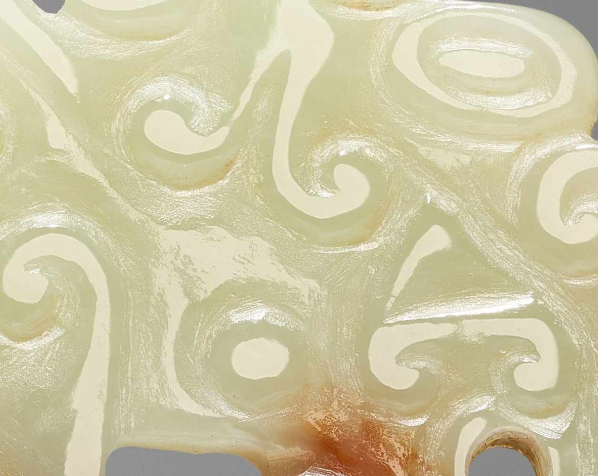 SMALL TIGER-SHAPED ORNAMENT IN TRANSLUCENT GREEN JADE Jade, China. Eastern Zhou, late Spring and - Image 8 of 8