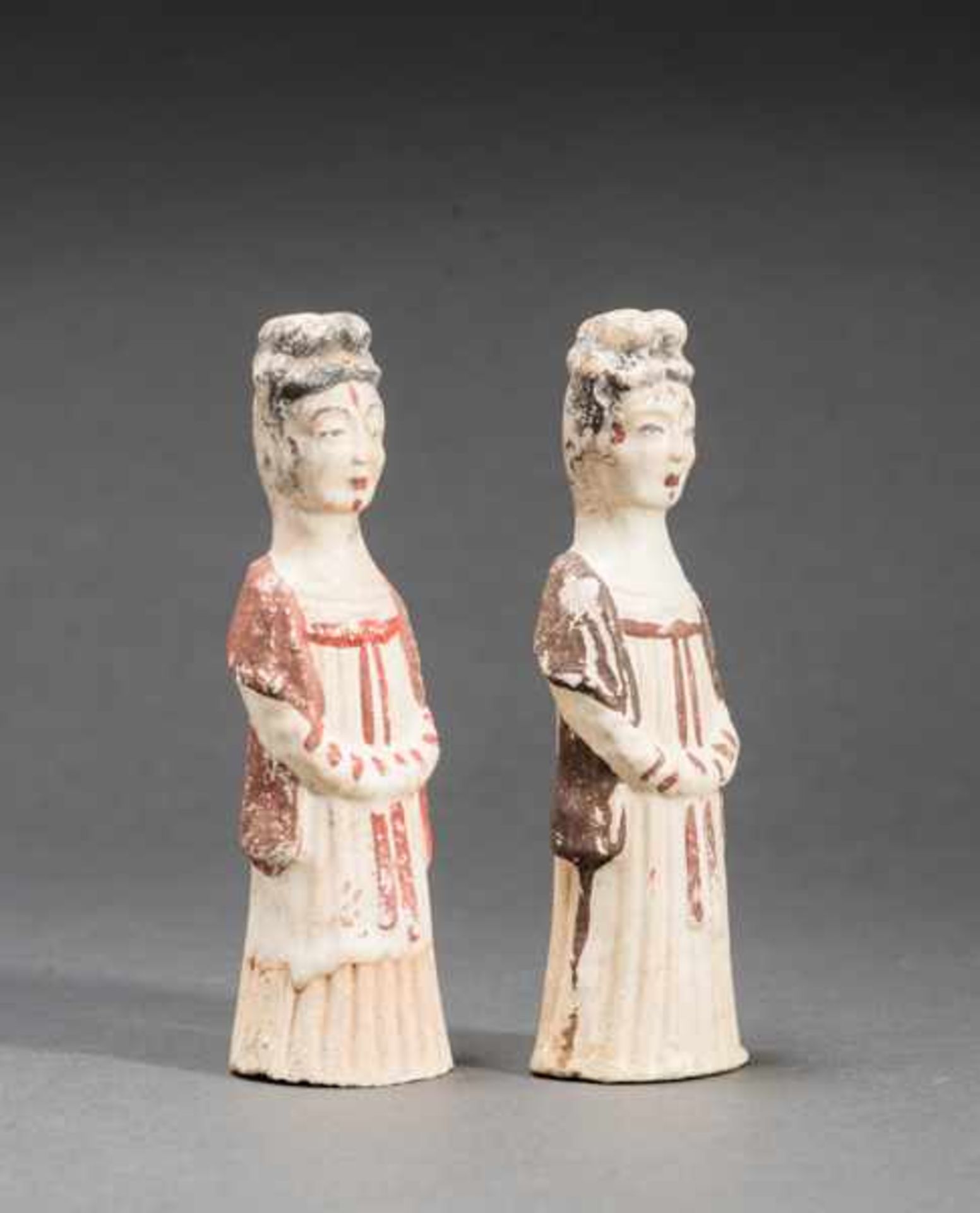 TWO COURTLY LADIES Glazed ceramic with painting. China, Northern Weidynasty (385-535)Dating by TL - Image 4 of 5