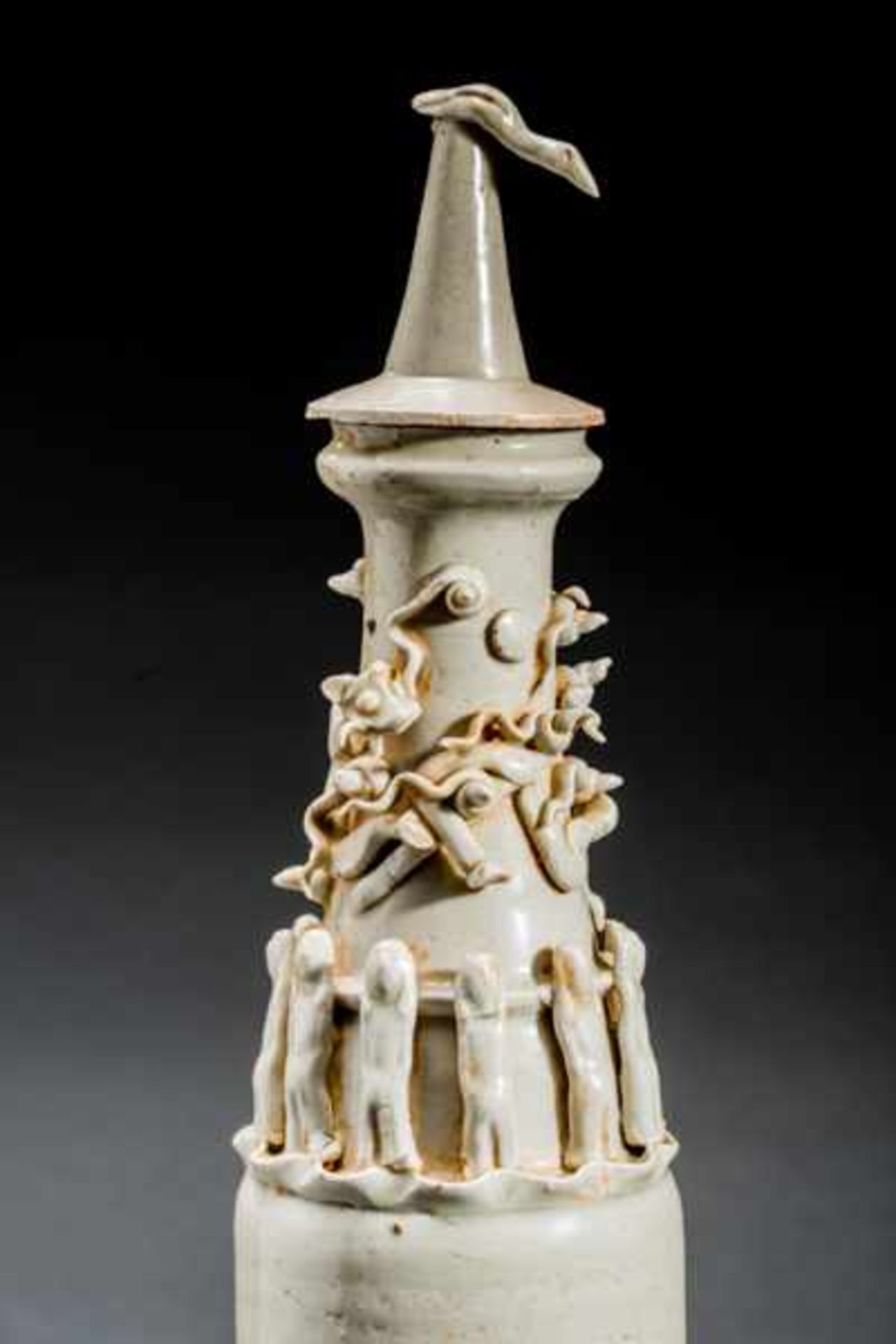 TALL BURIAL VASE Glazed ceramic. China, Song dynasty(12th/13th cent.)個墓葬瓶Burial vases of this kind - Image 4 of 5