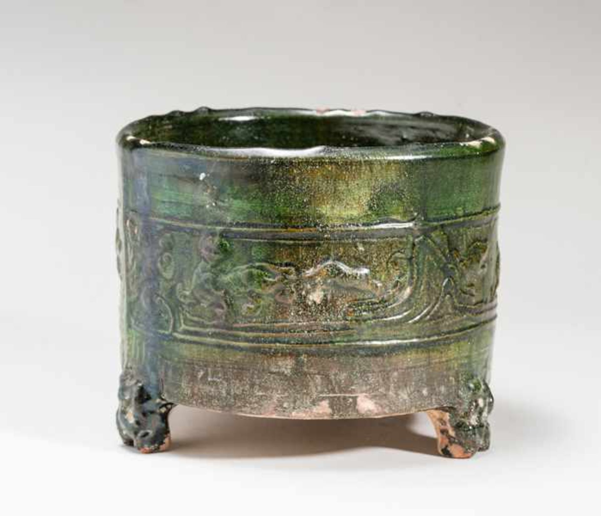 COSMETIC CONTAINER Glazed ceramic. China, Han dynasty (206 BCE - 220 CE)陶盂Splendid, glazed vessel. - Image 3 of 6