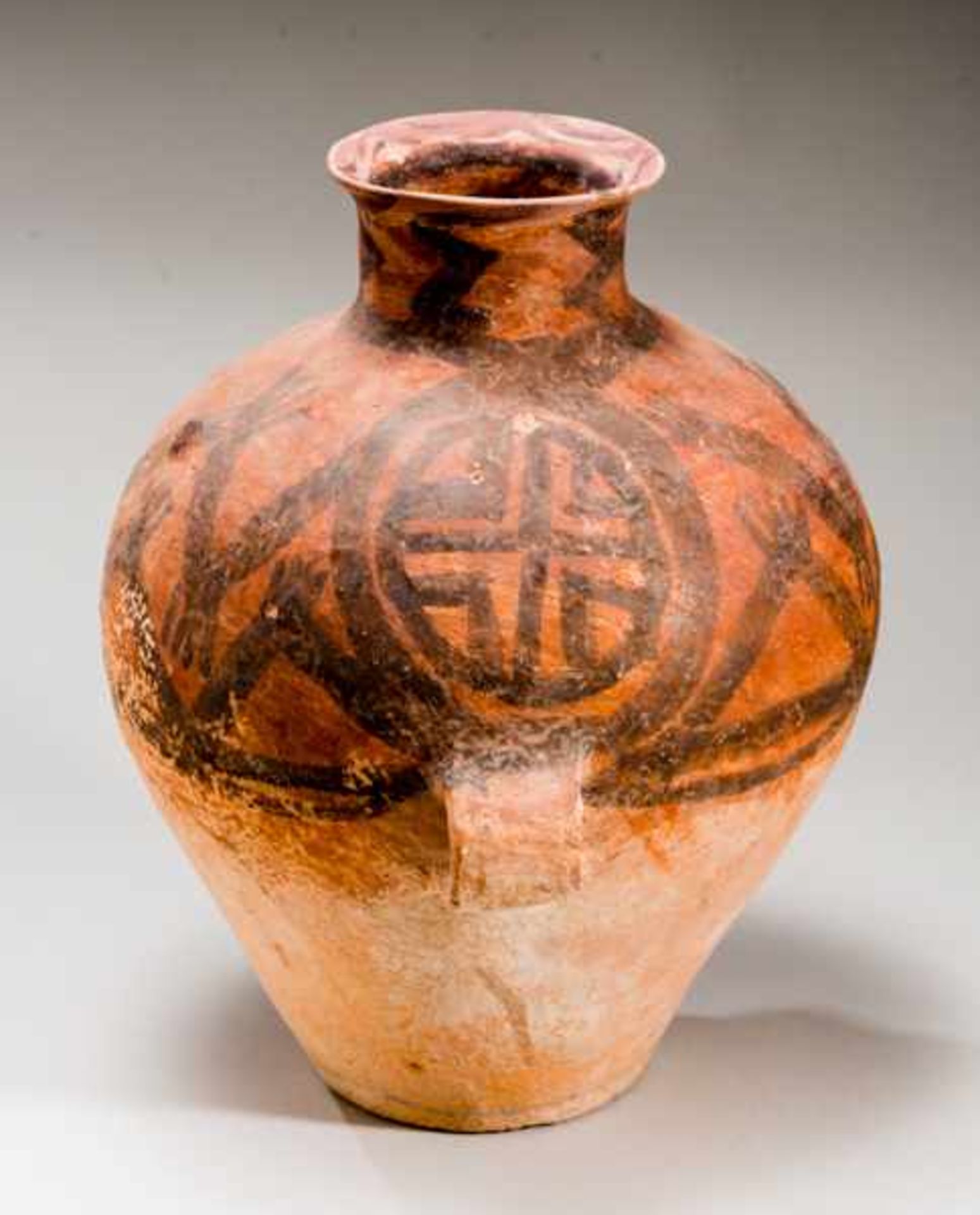 LARGE VESSEL Terracotta with the original painting. China, Yangshao culture (3000-2000BCE) Majiayao, - Bild 2 aus 6