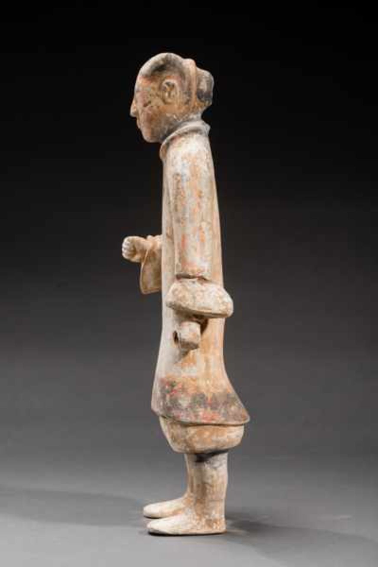 COURTLY FIGURINE Terracotta with remnants of original painting. China, Han dynasty, 2nd cent. BCE陶仆A - Image 3 of 7