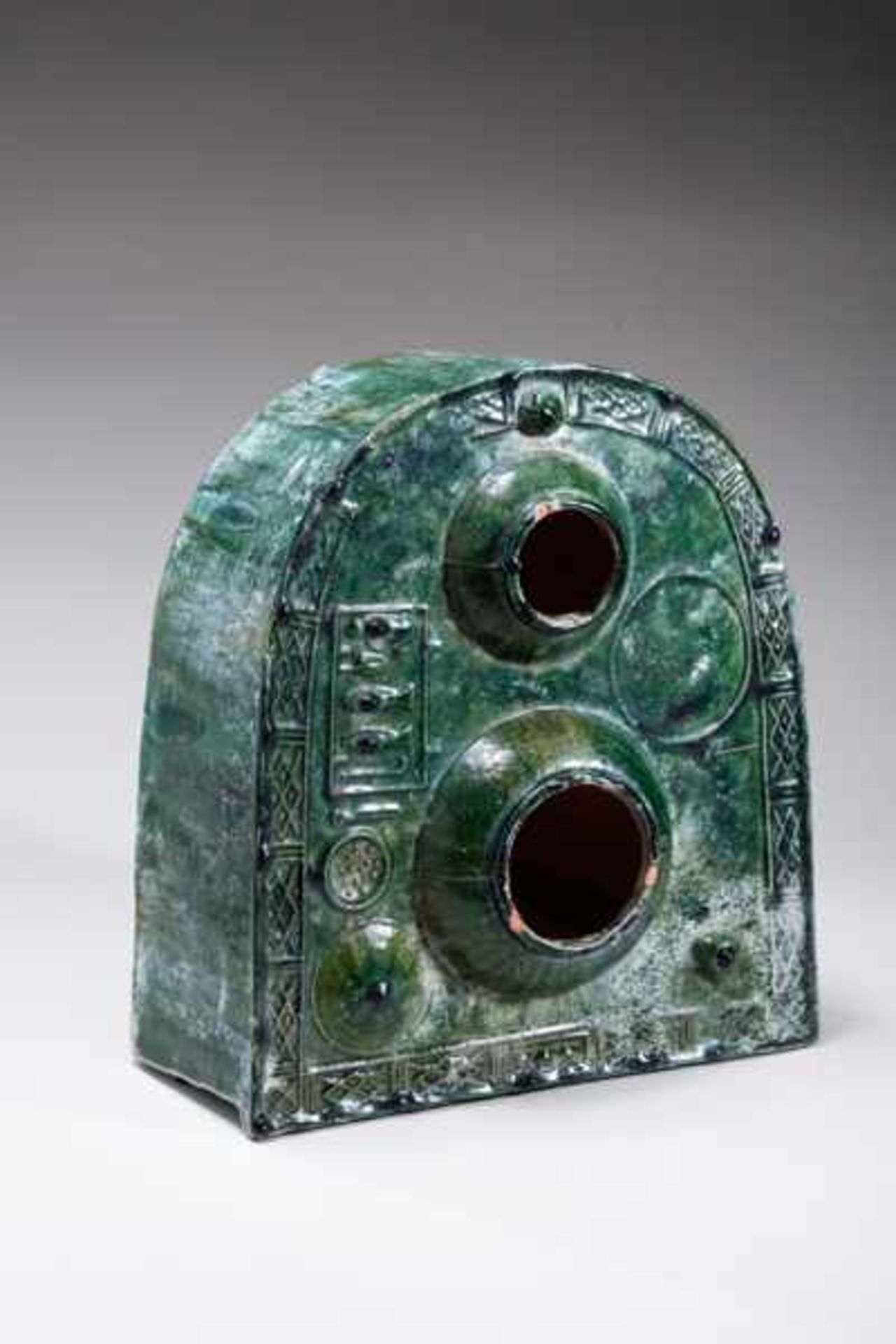 OVEN Glazed ceramic. China, Han dynasty (206 BCE - 220 CE)陶爐Fine, slightly curved form. Fascinating, - Image 4 of 5
