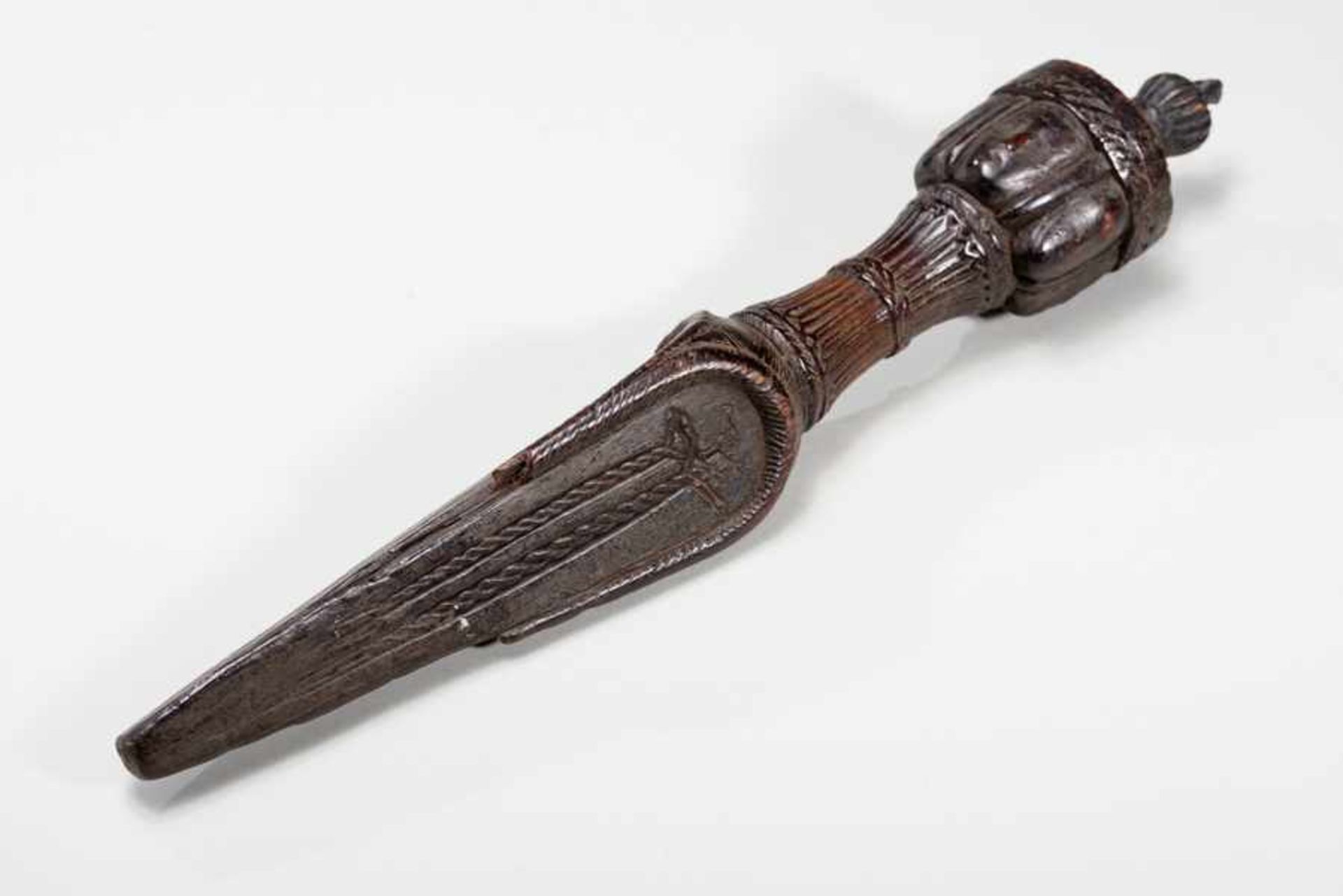 GHOST DAGGER WITH HEADS OF PROTECTIVE DIVINITIES Stained wood. Tibet, 18th to 19th cent.神人首匕首Large - Image 3 of 5