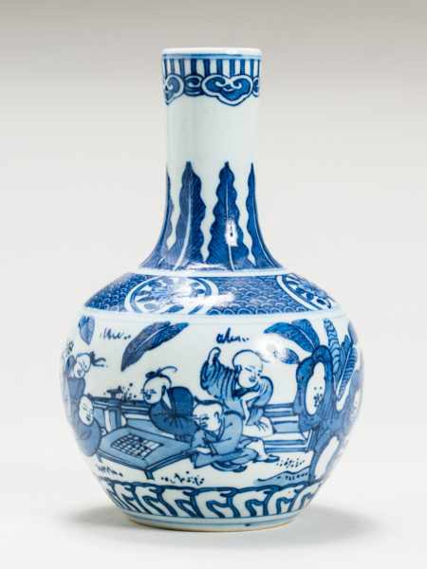 VASE WITH PLAYING BOYS Porcelain with blue underglaze. China, 嬰戯瓶Very furiously painted, three- - Image 3 of 4