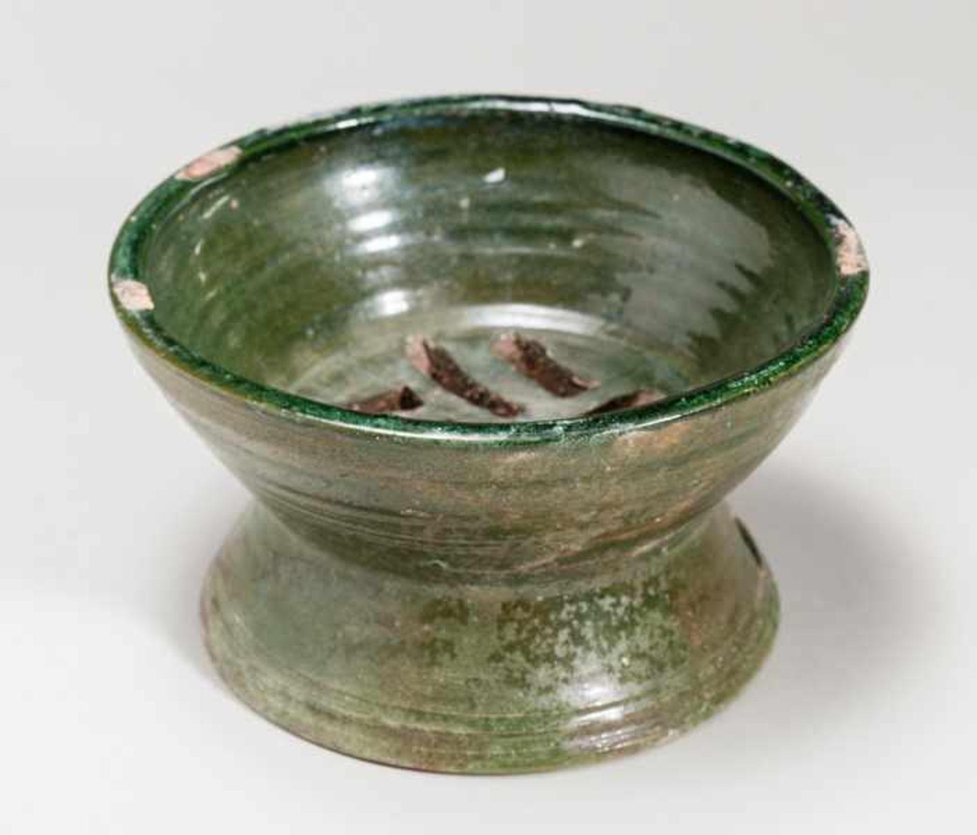 COOKING VESSEL Glazed ceramic. China, Han dynasty (206 BCE - 220 CE)炊具This type of vessel was used