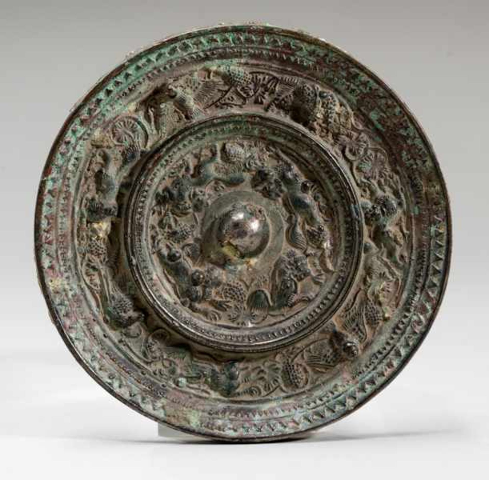 MIRROR WITH VARIOUS ANIMALS Bronze. China, Tang dynasty (618 - 907)瑞獸銅鏡Half-spherical eyelet knob