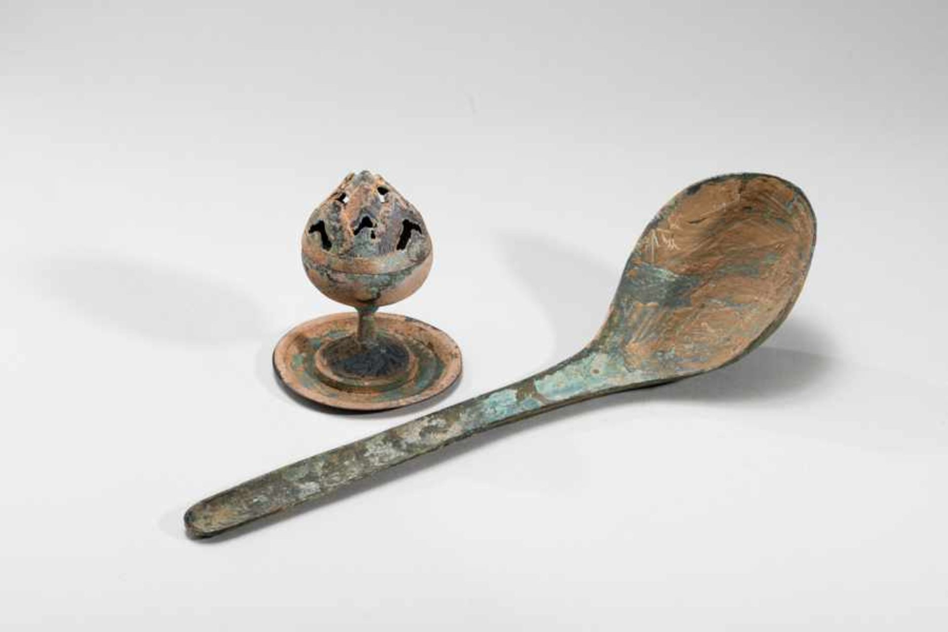 INCENSE BURNER AND SPOON Bronze. China, presumably Han dynasty, 206 BCE - 220 CE香爐與勺The vessel has a