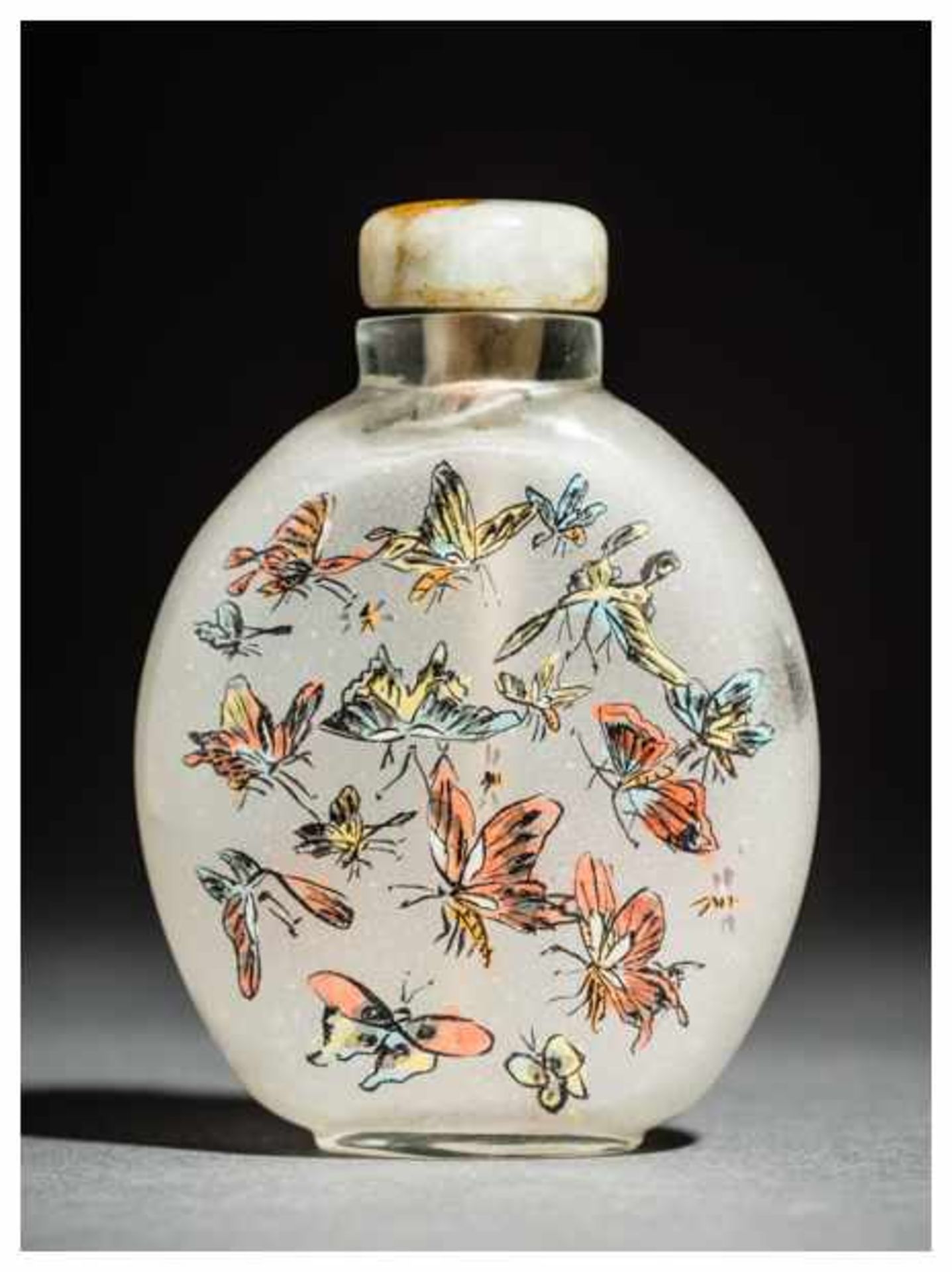 INSIDE PAINTED SNUFF BOTTLE WITH BUTTERFLIES Glass and paint. China, 20th centuryFlat, oval form