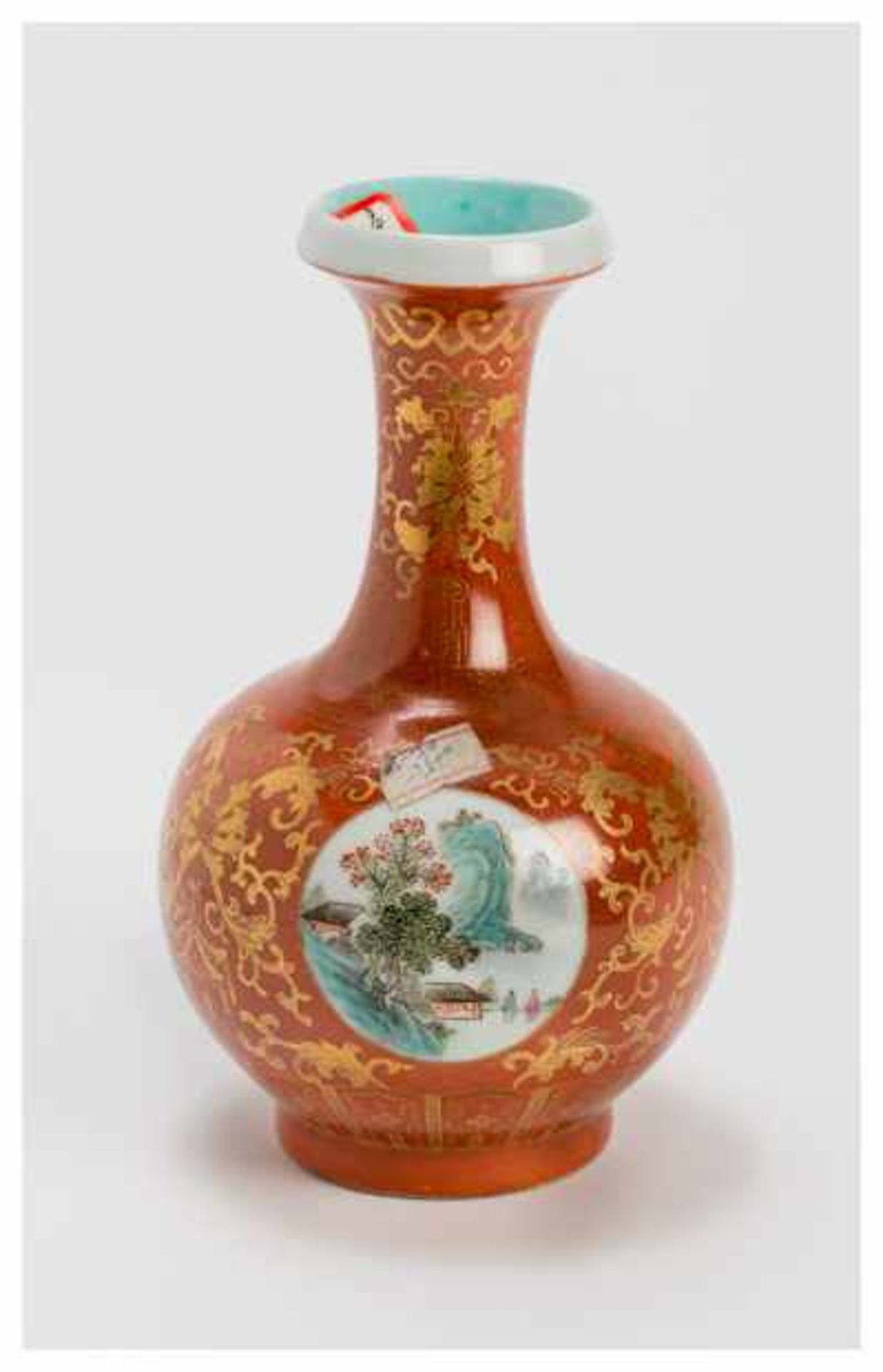 A PORCELAIN VASE PAINTED IN IROD RED AND GOLD Porcelain. China, Republic periodOf globular form with - Image 2 of 5